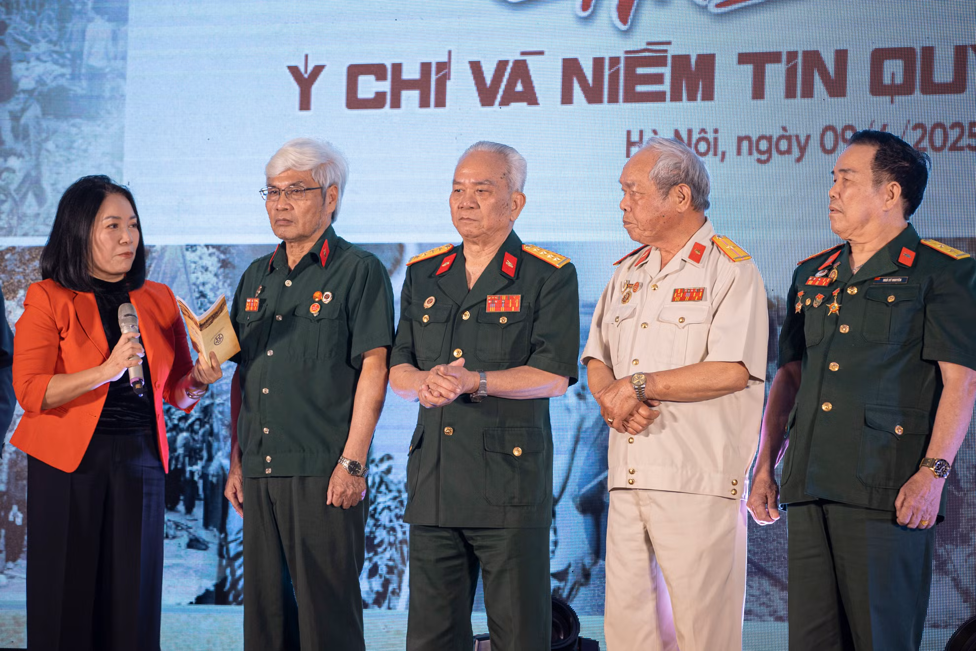Kíp lái xe tăng 390 húc đổ cổng chính dinh Độc Lập ngày 30/4/1975 nói về những giây phút không quên.