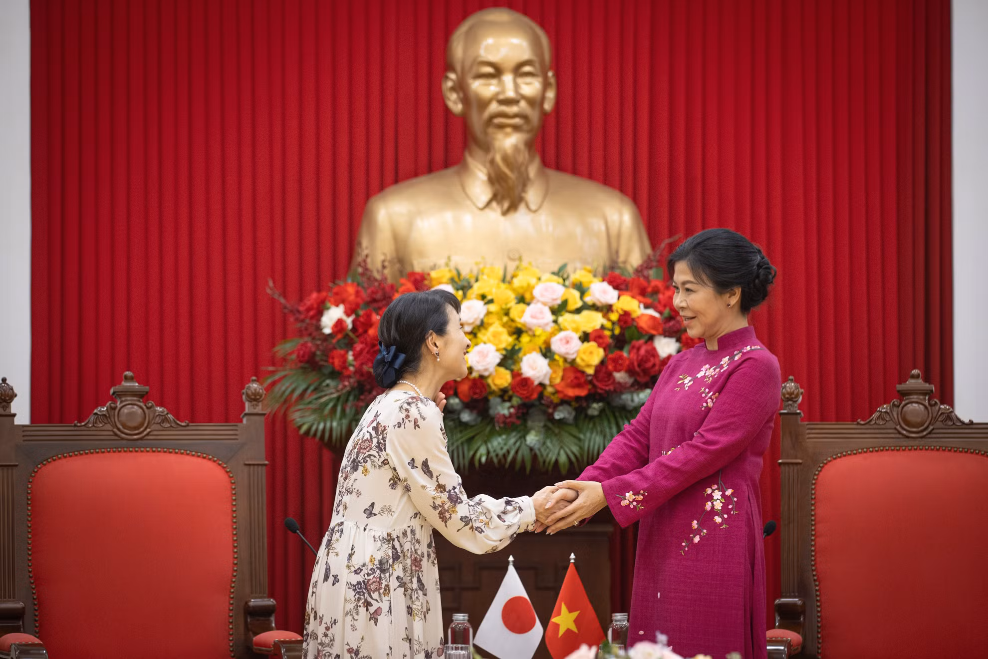 Thủ tướng Nhật Bản Ishiba Shigeru và Phu nhân Ishiba Yoshiko cùng Đoàn đại biểu cấp cao Nhật Bản thăm chính thức nước Cộng hòa xã hội chủ nghĩa Việt Nam, từ ngày 27-29/4.