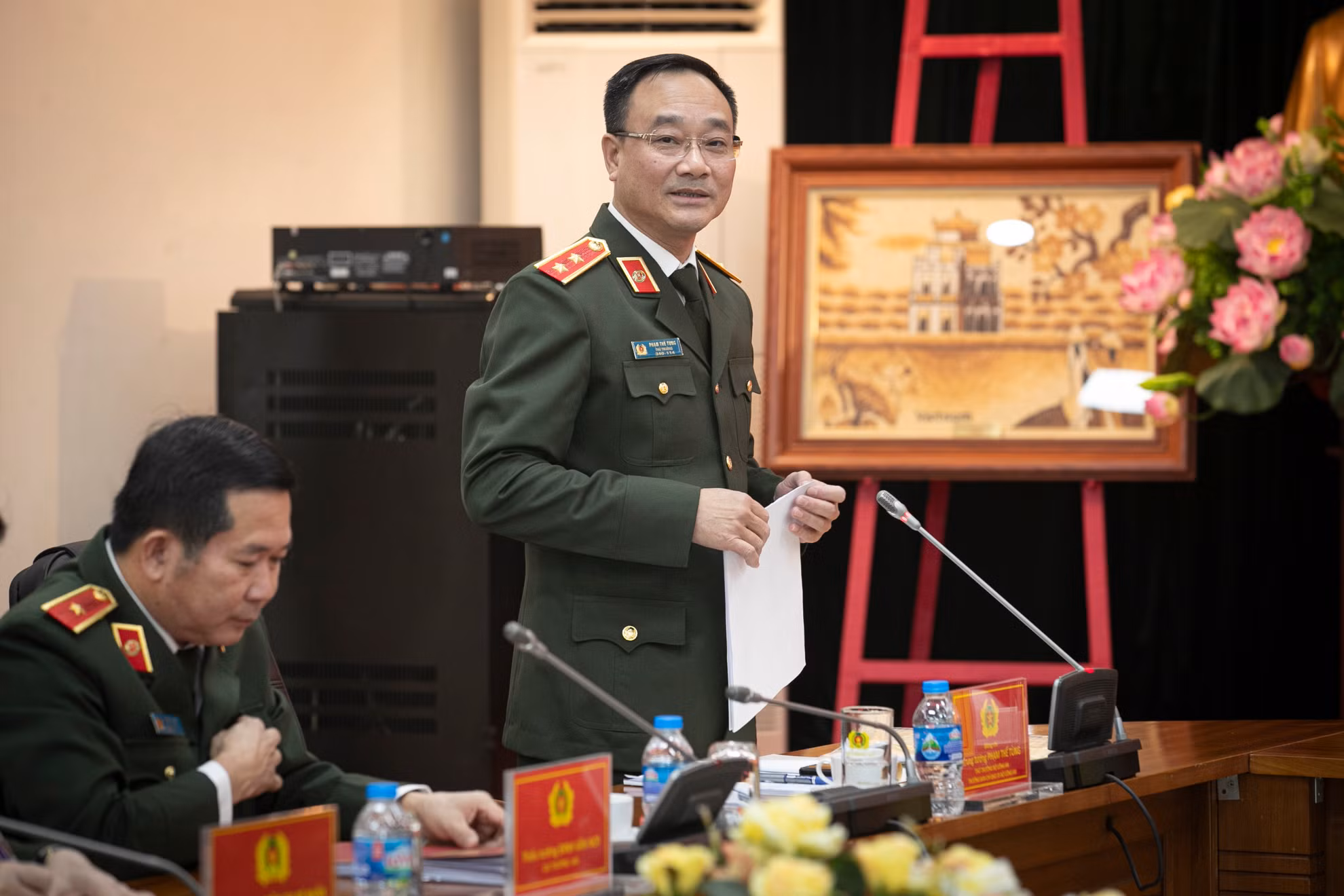 Trung tướng Phạm Thế Tùng, Thứ trưởng Công an, Trưởng Ban Chỉ đạo 35 Bộ Công an phát biểu. Trung tướng Phạm Thế Tùng, Thứ trưởng Công an, Trưởng Ban Chỉ đạo 35 Bộ Công an phát biểu.