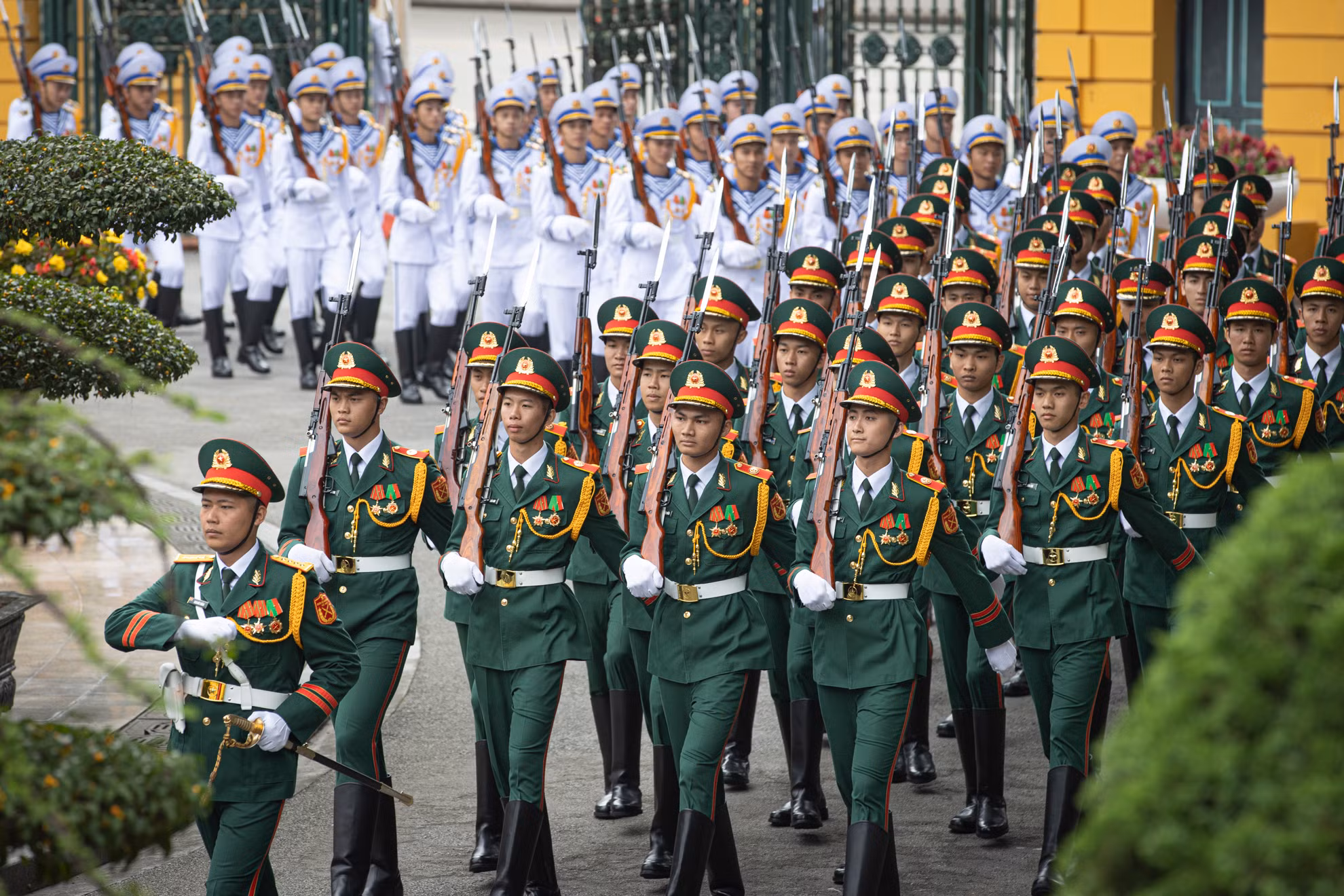 Đoàn quân nhạc Quân đội nhân dân Việt Nam tại lễ đón.