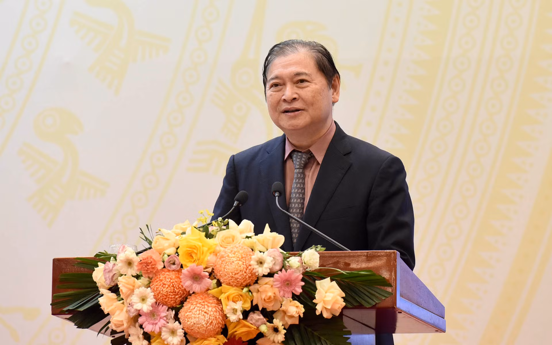 Chủ tịch Liên hiệp các hội Khoa học và Kỹ thuật Việt Nam Phan Xuân Dũng phát biểu. Chủ tịch Liên hiệp các hội Khoa học và Kỹ thuật Việt Nam Phan Xuân Dũng phát biểu.
