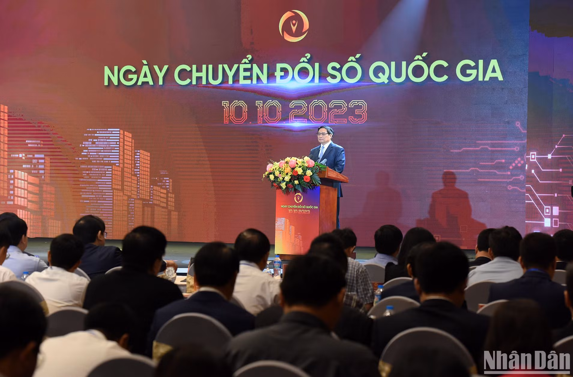 Thủ tướng tin tưởng rằng, công cuộc chuyển đổi số quốc gia và phát triển dữ liệu số sẽ có nhiều chuyển biến toàn diện, tích cực.