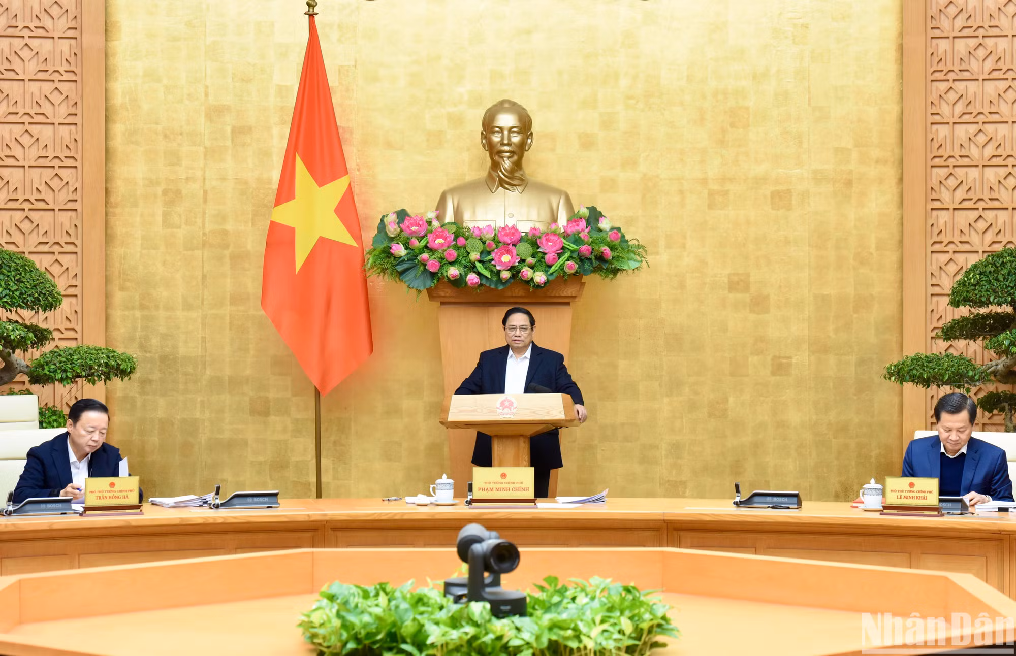 Thủ tướng Chính phủ Phạm Minh Chính chủ trì phiên họp Chính phủ chuyên đề về xây dựng pháp luật tháng 1/2024.