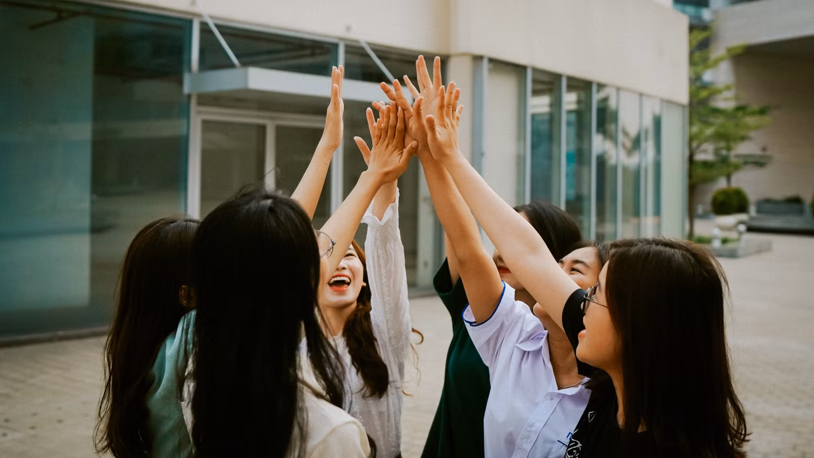 Chiến dịch PowHERful - giáo dục để phá vỡ định kiến về giới