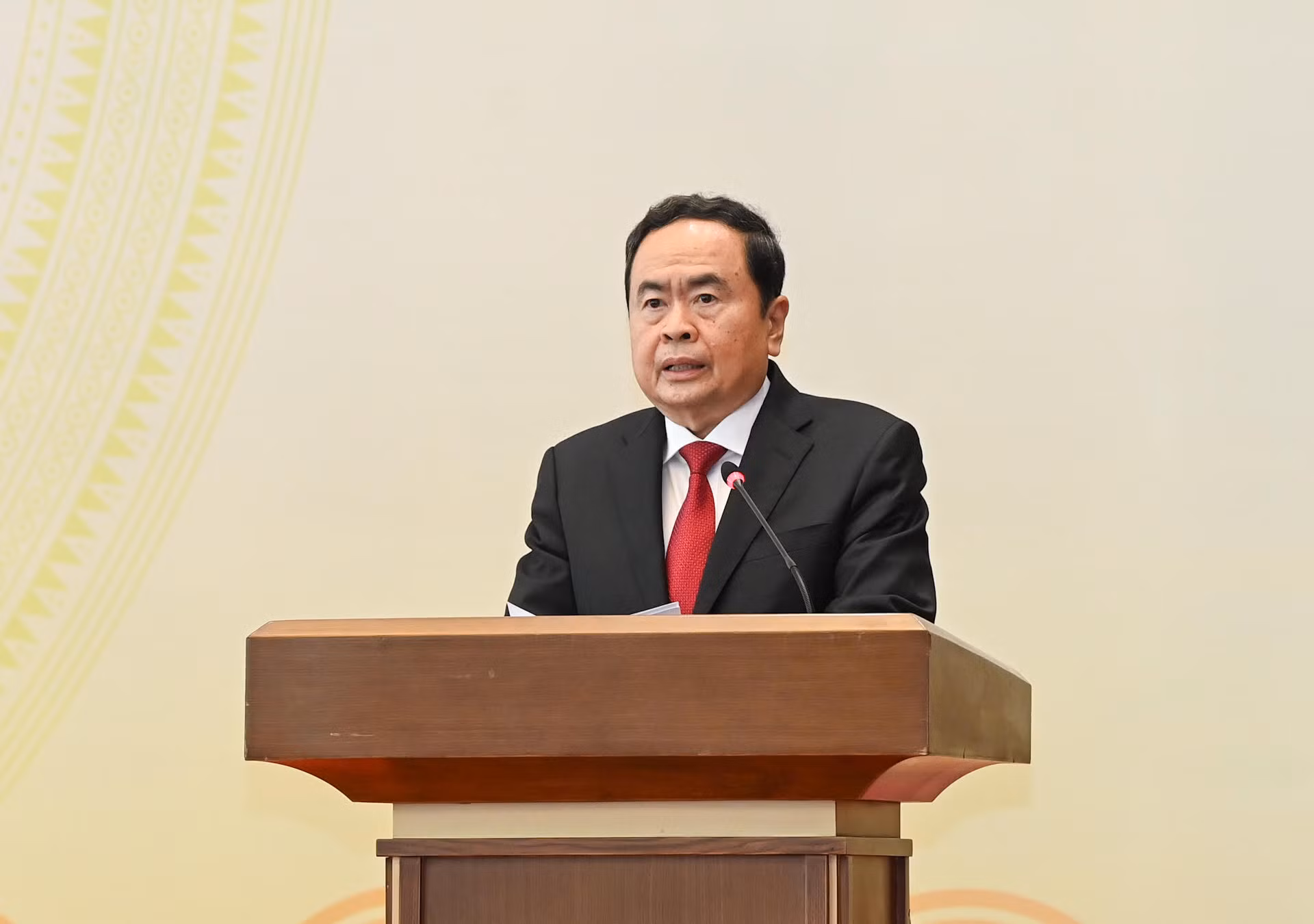 Chủ tịch Quốc hội Trần Thanh Mẫn phát biểu tại cuộc gặp mặt. Chủ tịch Quốc hội Trần Thanh Mẫn phát biểu tại cuộc gặp mặt.