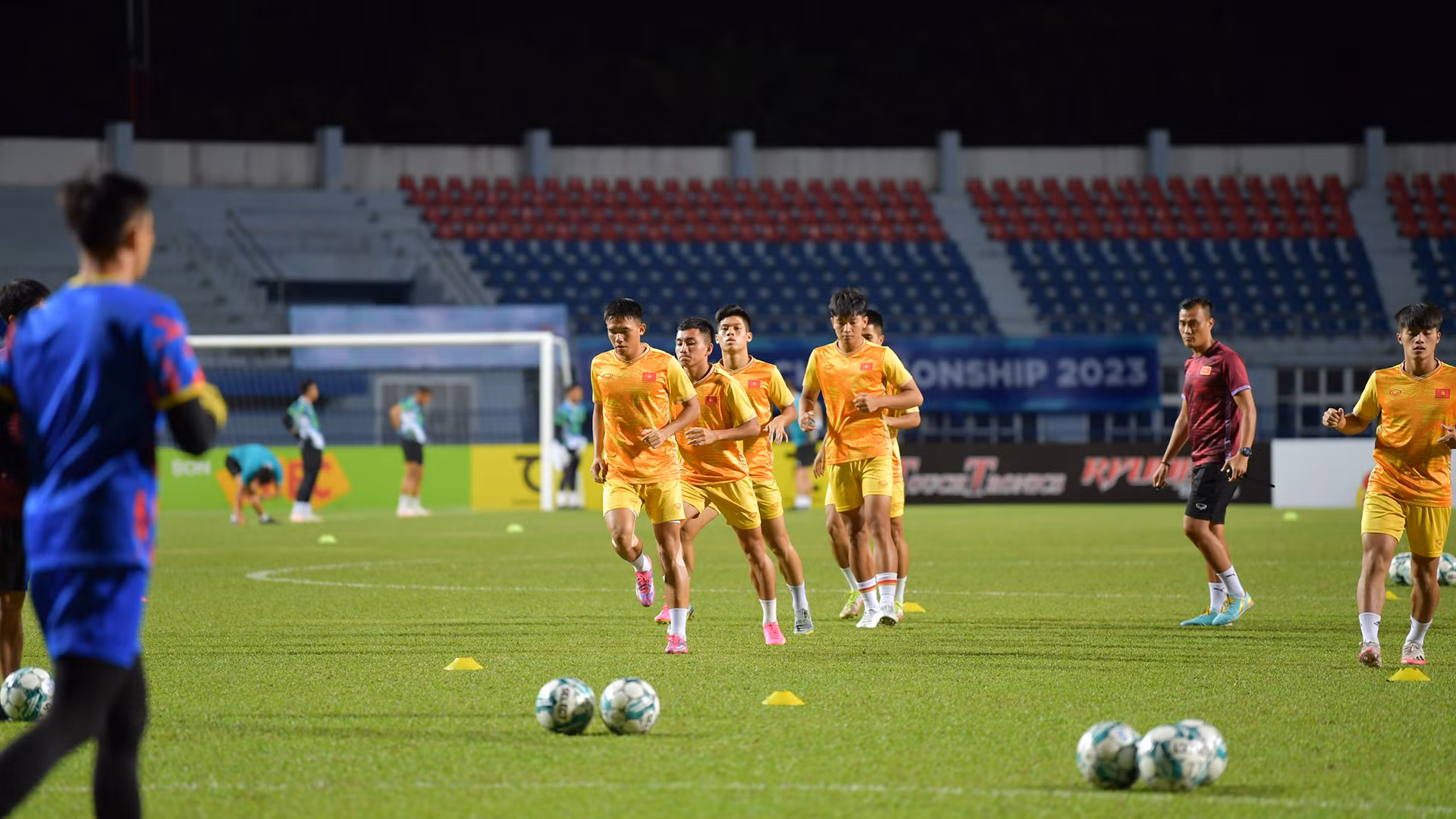 [Ảnh] U23 Việt Nam sẵn sàng cho trận chung kết với U23 Indonesia ảnh 5
