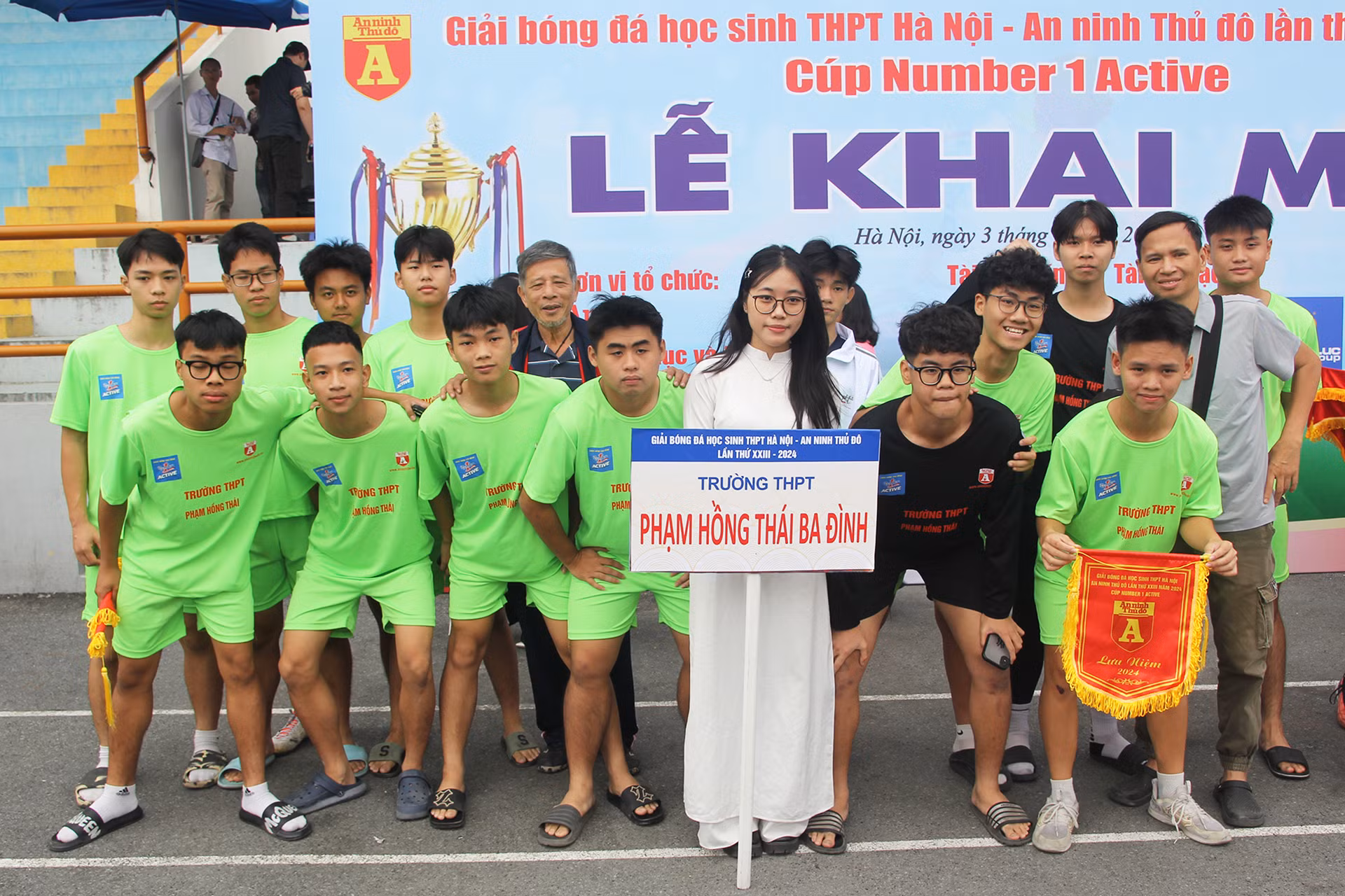 Giải bóng đá học sinh THPT Hà Nội - báo An ninh Thủ đô năm 2024 tiếp tục thu hút nhiều thế hệ cầu thủ tham dự, tạo ra vô vàn trận đấu đẹp mắt và hấp dẫn. Giải bóng đá học sinh THPT Hà Nội - báo An ninh Thủ đô năm 2024 tiếp tục thu hút nhiều thế hệ cầu thủ tham dự, tạo ra vô vàn trận đấu đẹp mắt và hấp dẫn.
