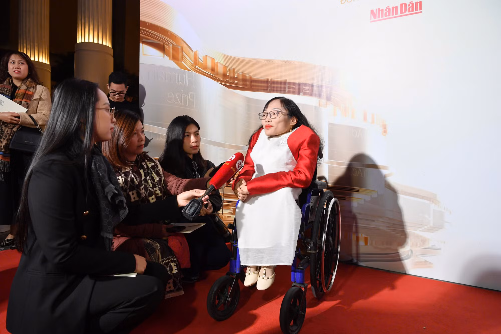 Nguyễn Thị Ngọc Tâm, người sáng lập dự án Lớp học Ngọc Tâm Thủy Tinh trả lời phỏng vấn báo chí trước thềm sự kiện. Nguyễn Thị Ngọc Tâm, người sáng lập dự án Lớp học Ngọc Tâm Thủy Tinh trả lời phỏng vấn báo chí trước thềm sự kiện.