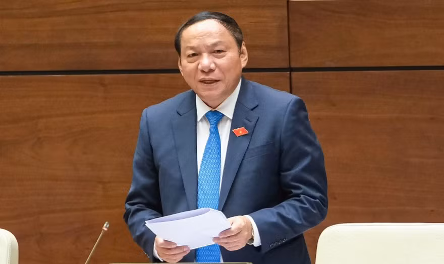 Bộ trưởng Văn hóa, Thể thao và Du lịch Nguyễn Văn Hùng trả lời phiên chất vấn tại nghị trường Quốc hội. (Ảnh: VGP) Bộ trưởng Văn hóa, Thể thao và Du lịch Nguyễn Văn Hùng trả lời phiên chất vấn tại nghị trường Quốc hội. (Ảnh: VGP)