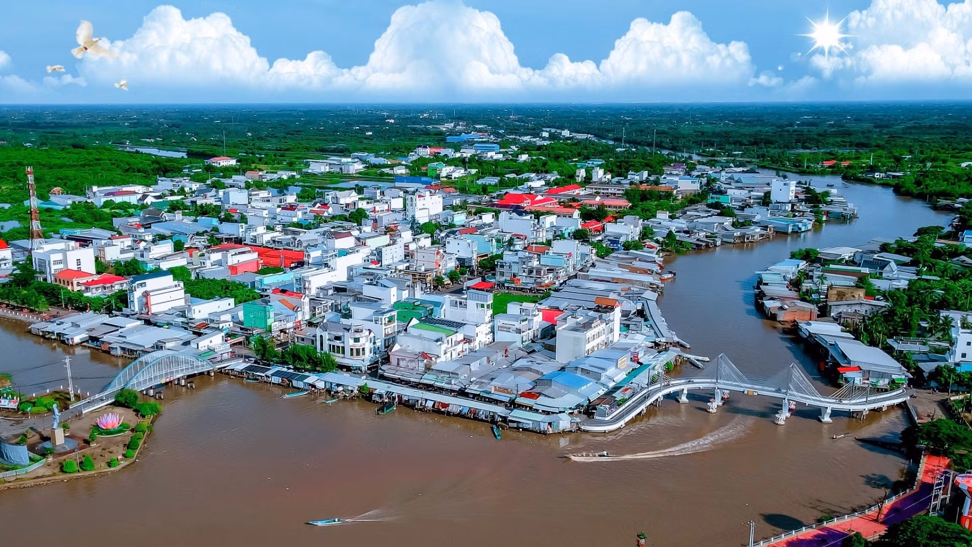 Xứ sở Đầm Dơi sau chặng đường 40 năm xây dựng, phát triển. Trong ảnh là một góc trung tâm thị trấn Đầm Dơi, huyện Đầm Dơi, tỉnh Cà Mau. (Ảnh: HOÀNG GIANG). 