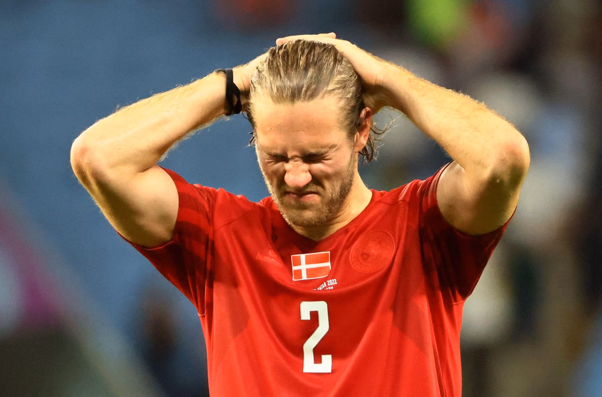 Cảm xúc của Joachim Andersen (Đan Mạch) sau khi bị loại khỏi World Cup 2022.