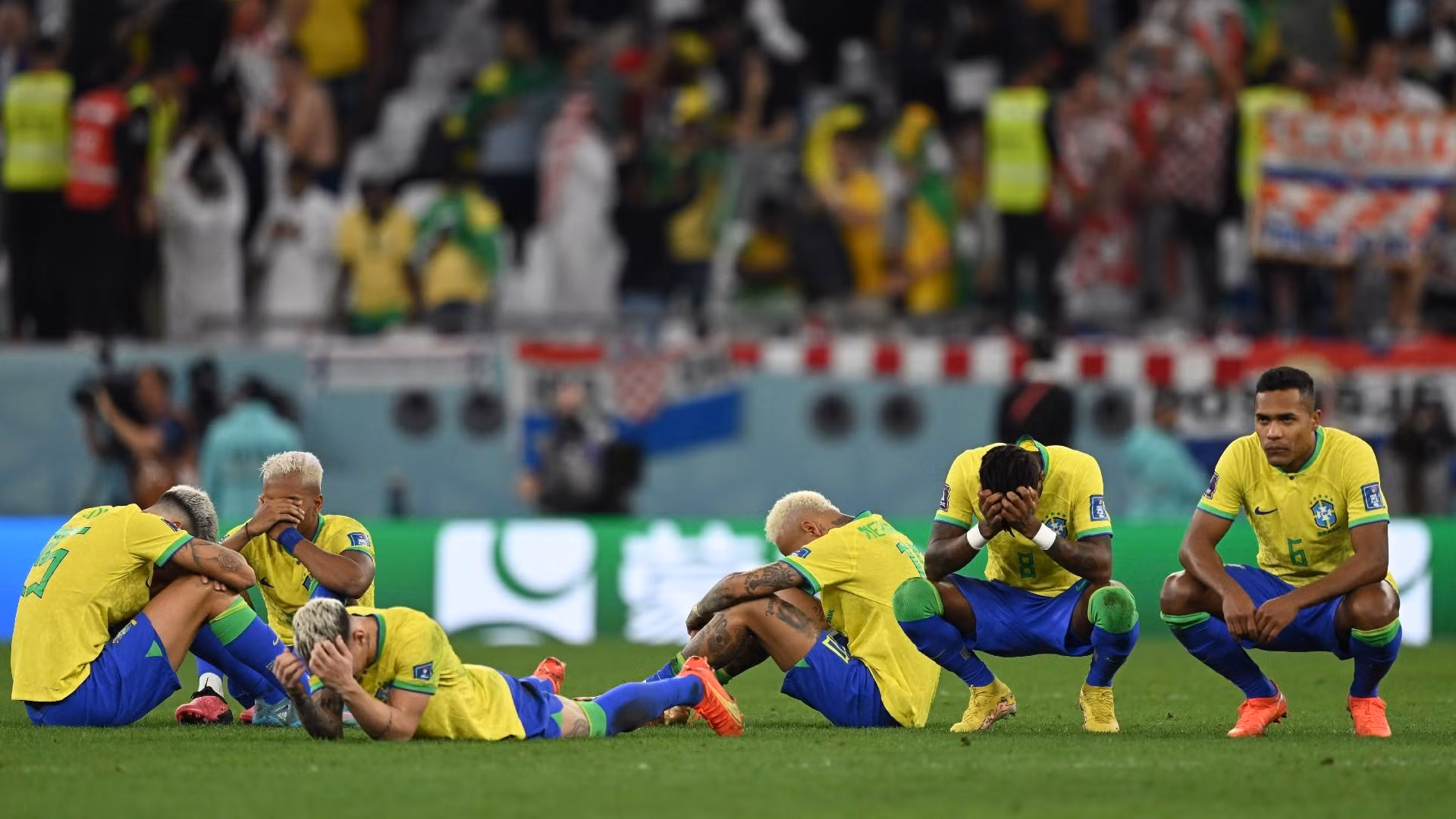 Brazil tiếp tục không thể vượt qua các đại diện châu Âu tại các kỳ World Cup. Brazil tiếp tục không thể vượt qua các đại diện châu Âu tại các kỳ World Cup.