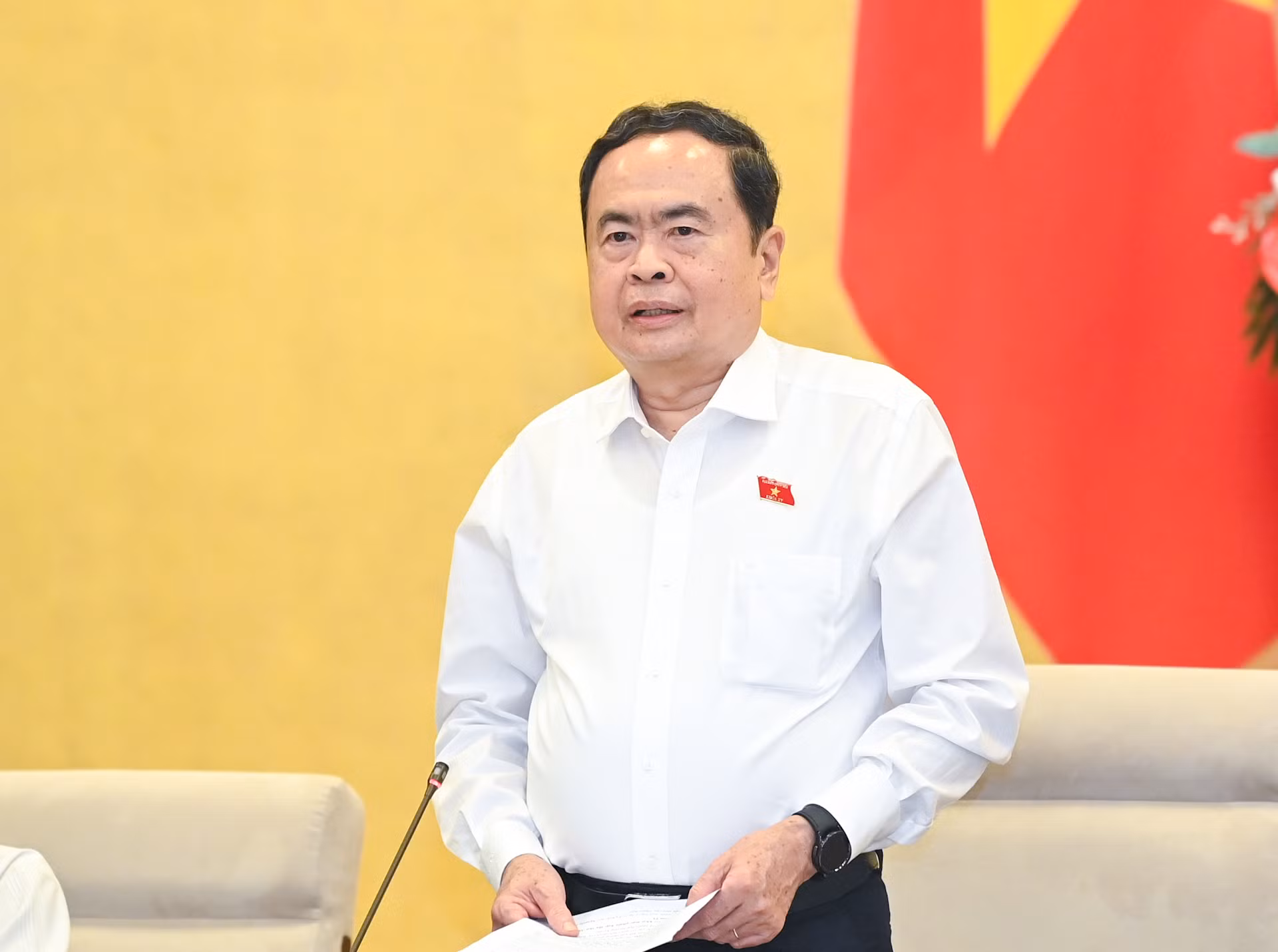Chủ tịch Quốc hội Trần Thanh Mẫn phát biểu khai mạc phiên họp. Chủ tịch Quốc hội Trần Thanh Mẫn phát biểu khai mạc phiên họp.