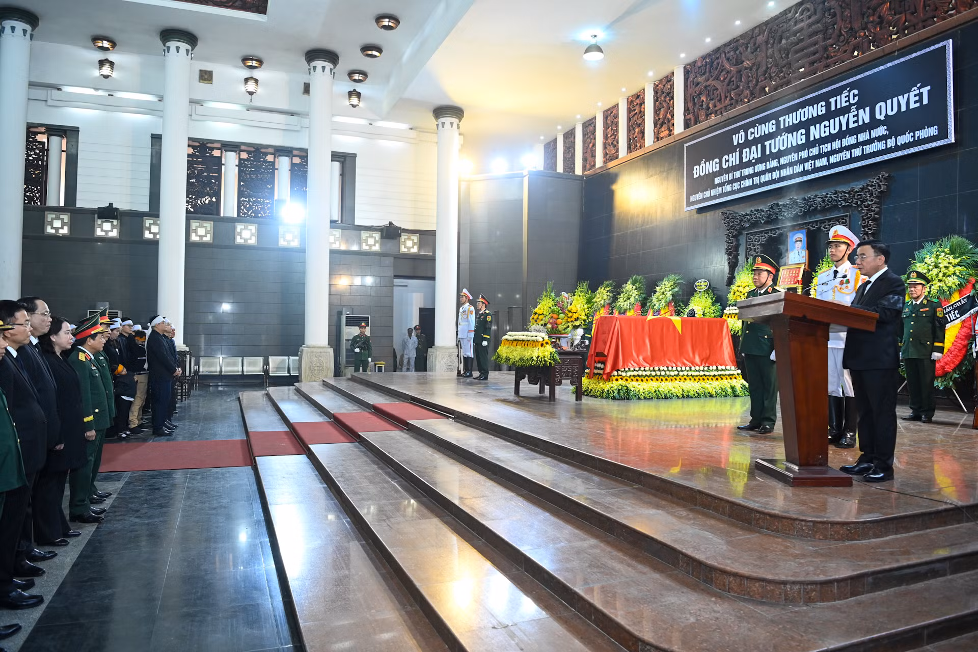 Quang cảnh lễ truy điệu đồng chí Đại tướng Nguyễn Quyết.