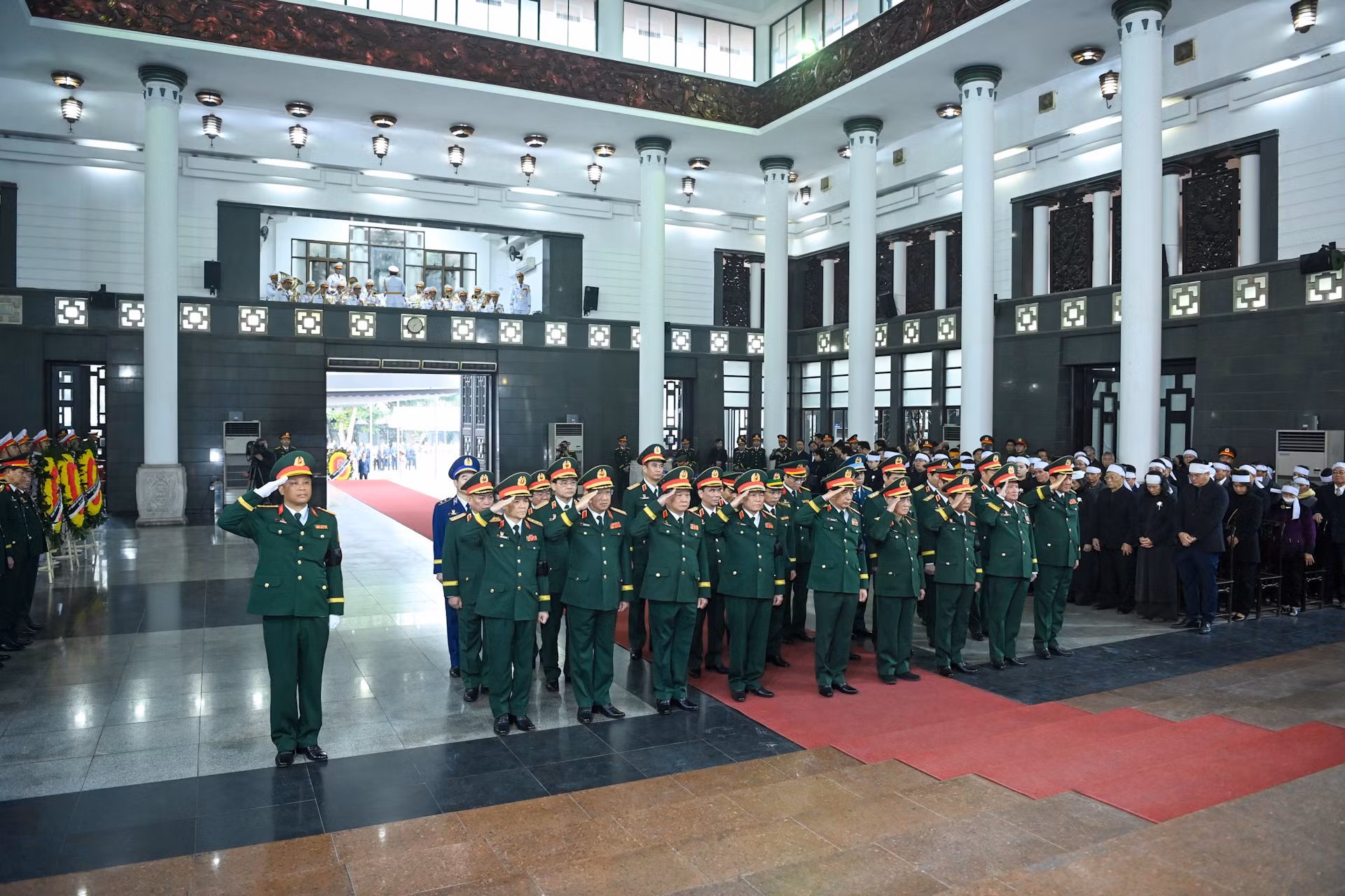 Các đồng chí lãnh đạo, nguyên lãnh đạo Quân ủy Trung ương, Bộ Quốc phòng viếng đồng chí Đại tướng Nguyễn Quyết. Các đồng chí lãnh đạo, nguyên lãnh đạo Quân ủy Trung ương, Bộ Quốc phòng viếng đồng chí Đại tướng Nguyễn Quyết.