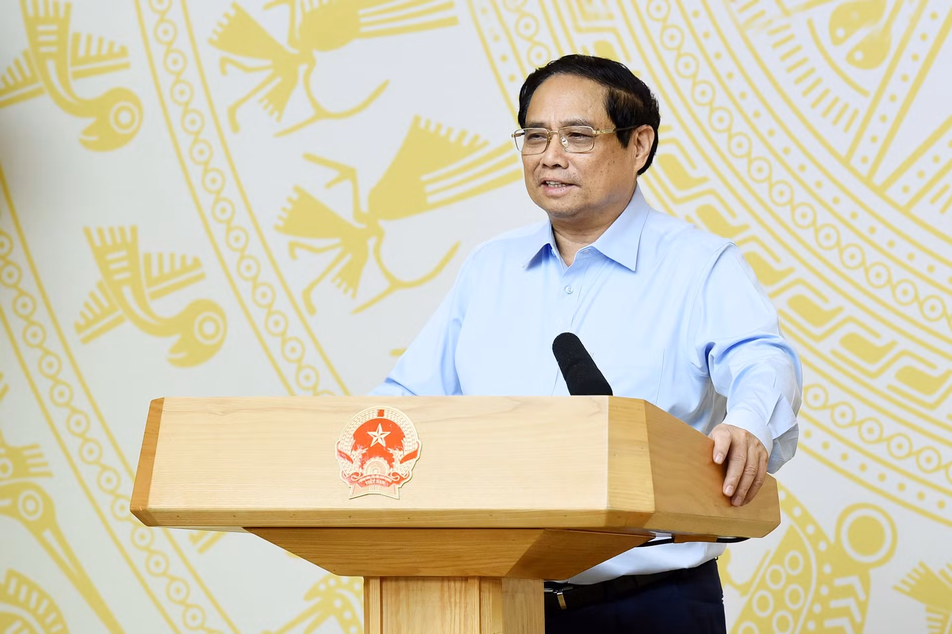 Thủ tướng giao nhiệm vụ cho các bộ, ngành, địa phương trong công tác thi đua-khen thưởng thời gian tới. Thủ tướng giao nhiệm vụ cho các bộ, ngành, địa phương trong công tác thi đua-khen thưởng thời gian tới.