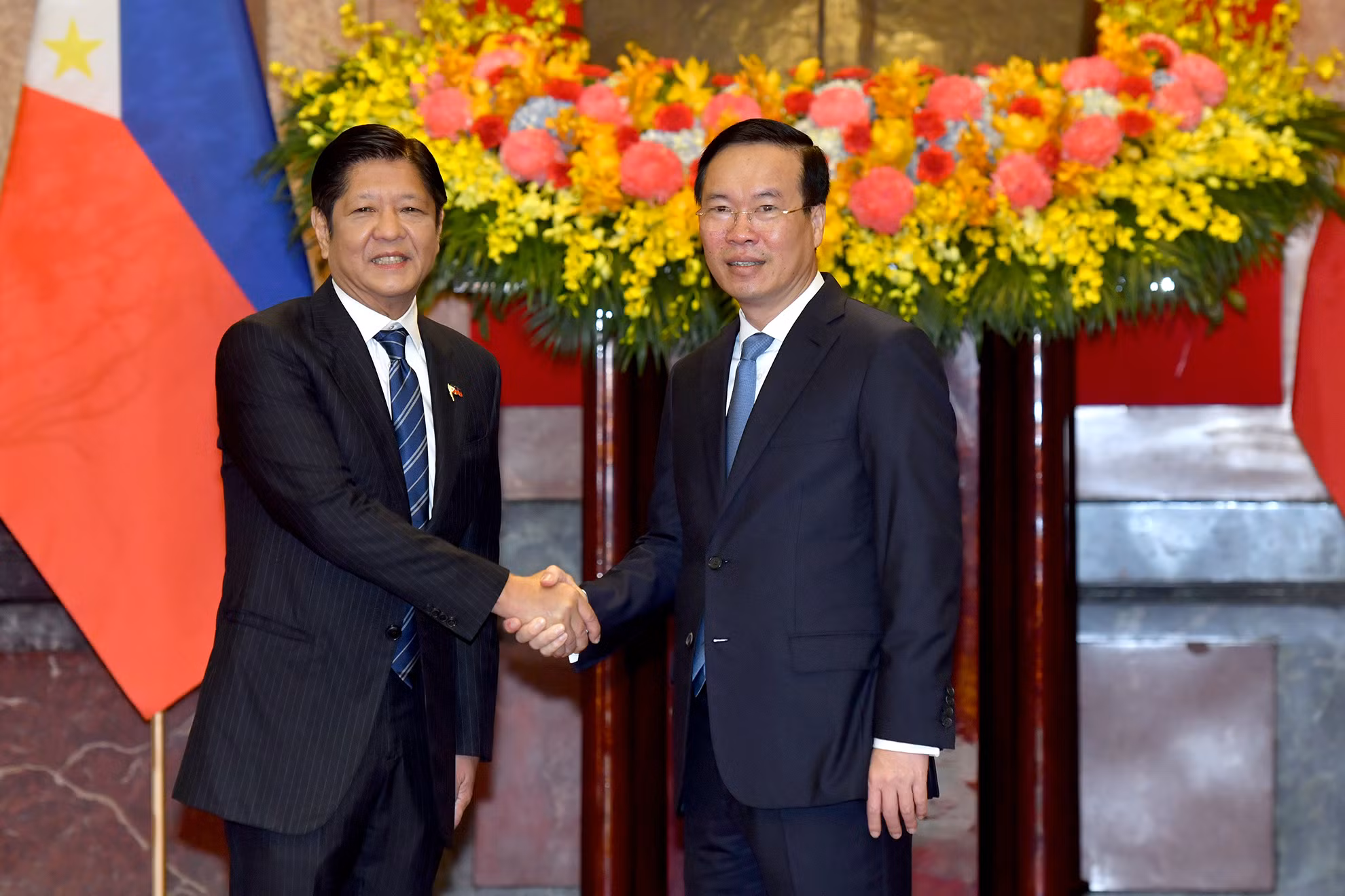 Chủ tịch nước Võ Văn Thưởng với Tổng thống Philippines Ferdinand Romualdez Marcos Jr. Chủ tịch nước Võ Văn Thưởng với Tổng thống Philippines Ferdinand Romualdez Marcos Jr.