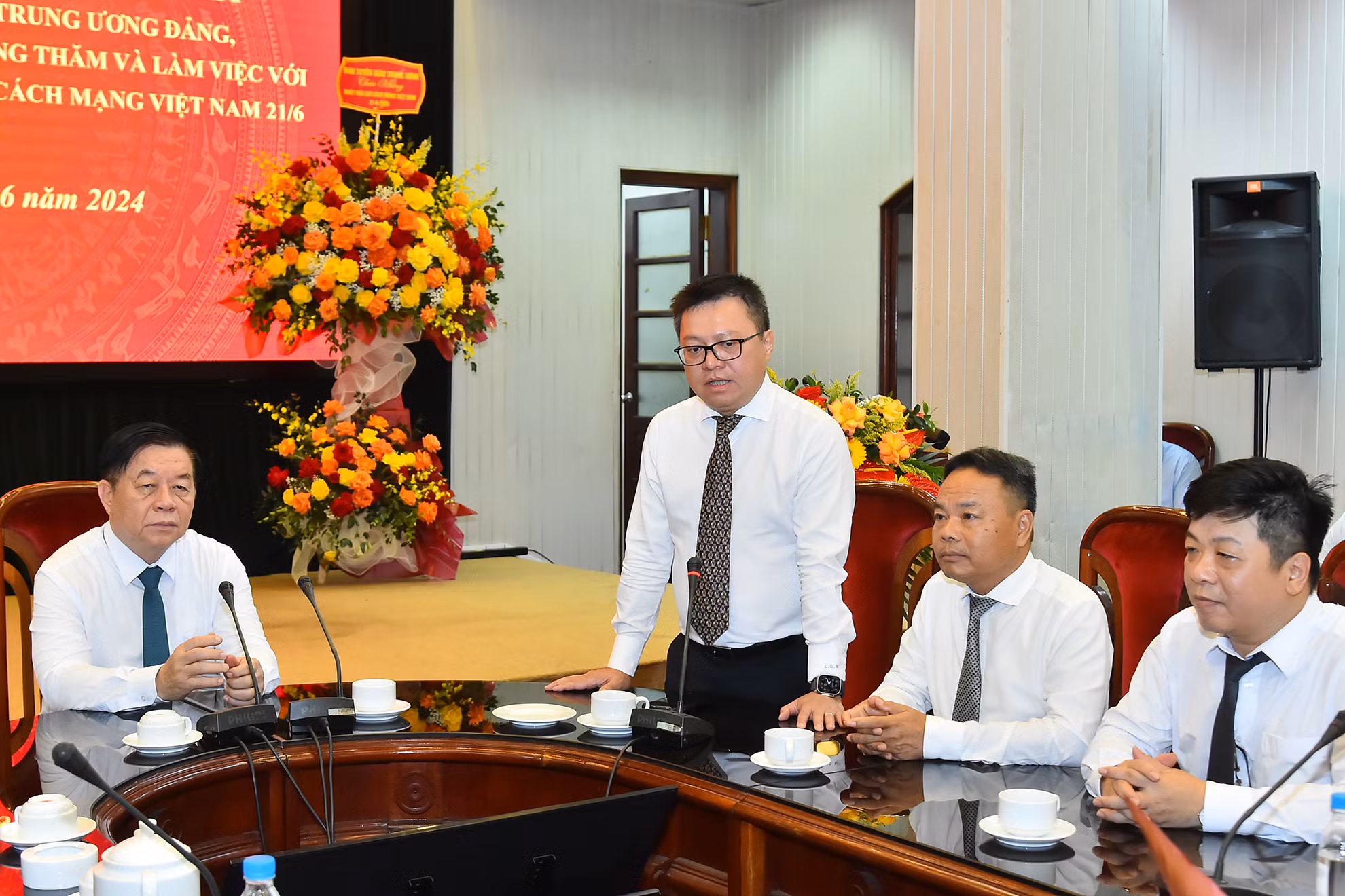 Tổng Biên tập Báo Nhân Dân Lê Quốc Minh phát biểu ý kiến tại buổi làm việc.