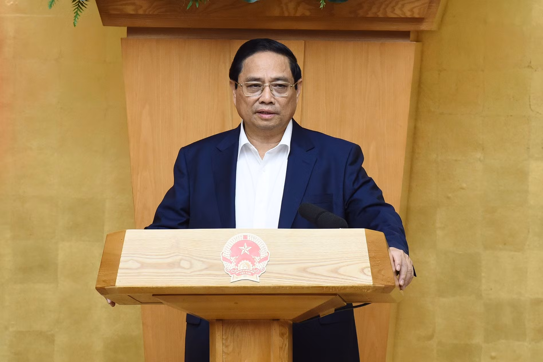 Thủ tướng Phạm Minh Chính phát biểu tại Phiên họp Chính phủ thường kỳ tháng 7 năm 2024. Thủ tướng Phạm Minh Chính phát biểu tại Phiên họp Chính phủ thường kỳ tháng 7 năm 2024.