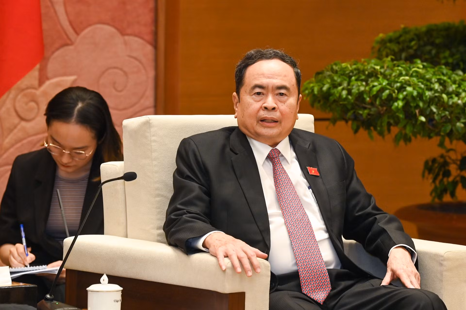 Chủ tịch Quốc hội Trần Thanh Mẫn phát biểu tại buổi tiếp. Chủ tịch Quốc hội Trần Thanh Mẫn phát biểu tại buổi tiếp.