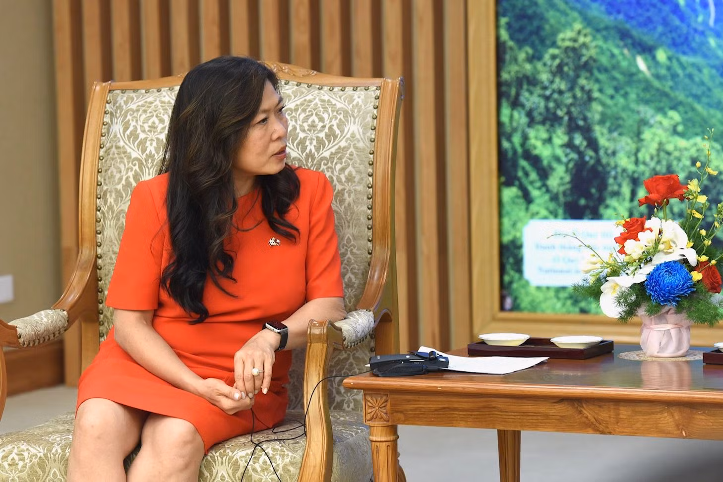 Bà Mary Ng, Bộ trưởng Phụ trách Phát triển kinh tế, Thương mại quốc tế và Xúc tiến xuất khẩu Canada phát biểu tại buổi tiếp.