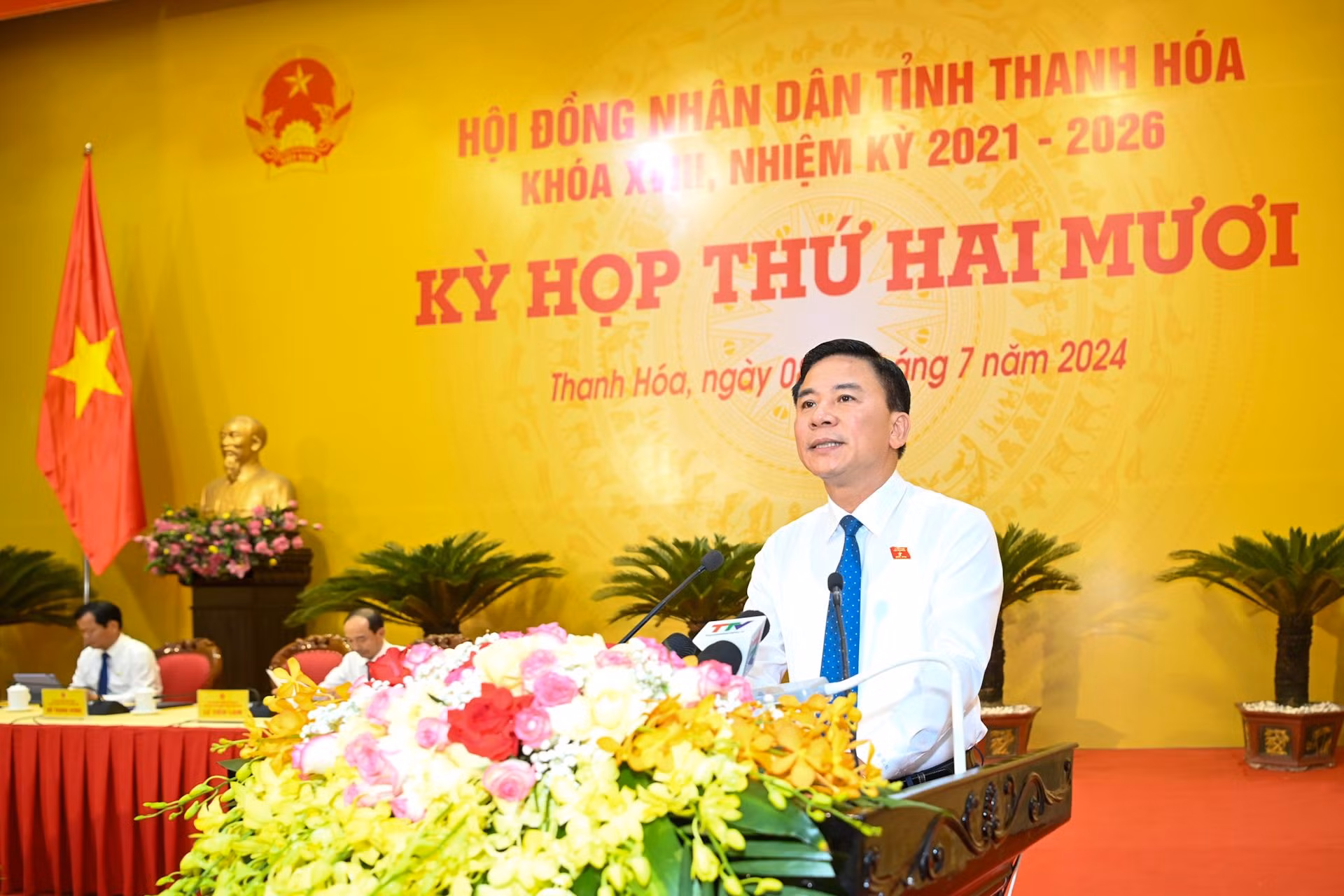 Bí thư Tỉnh ủy, Chủ tịch Hội đồng nhân dân tỉnh Thanh Hóa Đỗ Trọng Hưng phát biểu khai mạc kỳ họp.