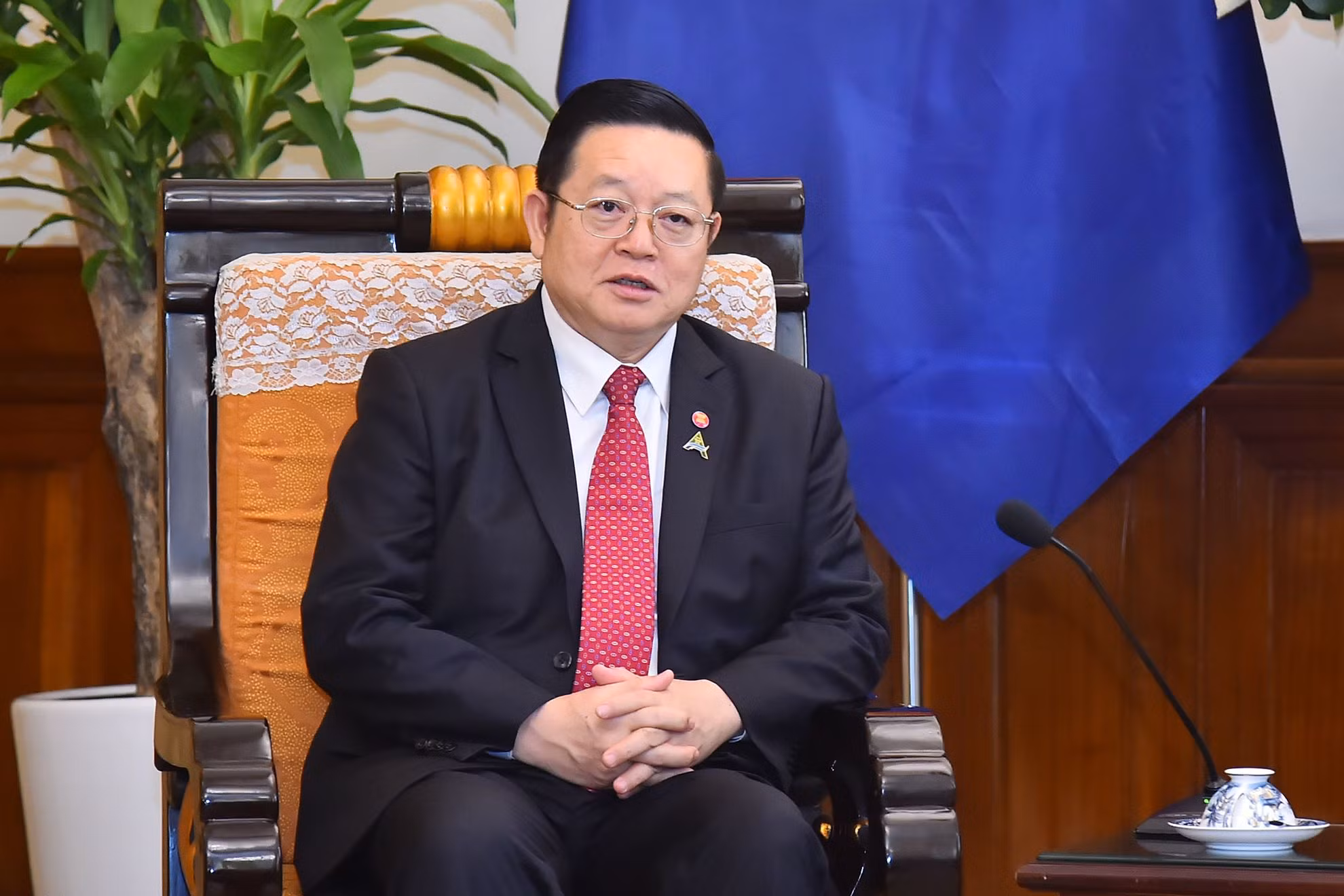 Tổng Thư ký ASEAN Kao Kim Hourn phát biểu đáp từ Bộ trưởng Ngoại giao Bùi Thanh Sơn tại buổi tiếp.
