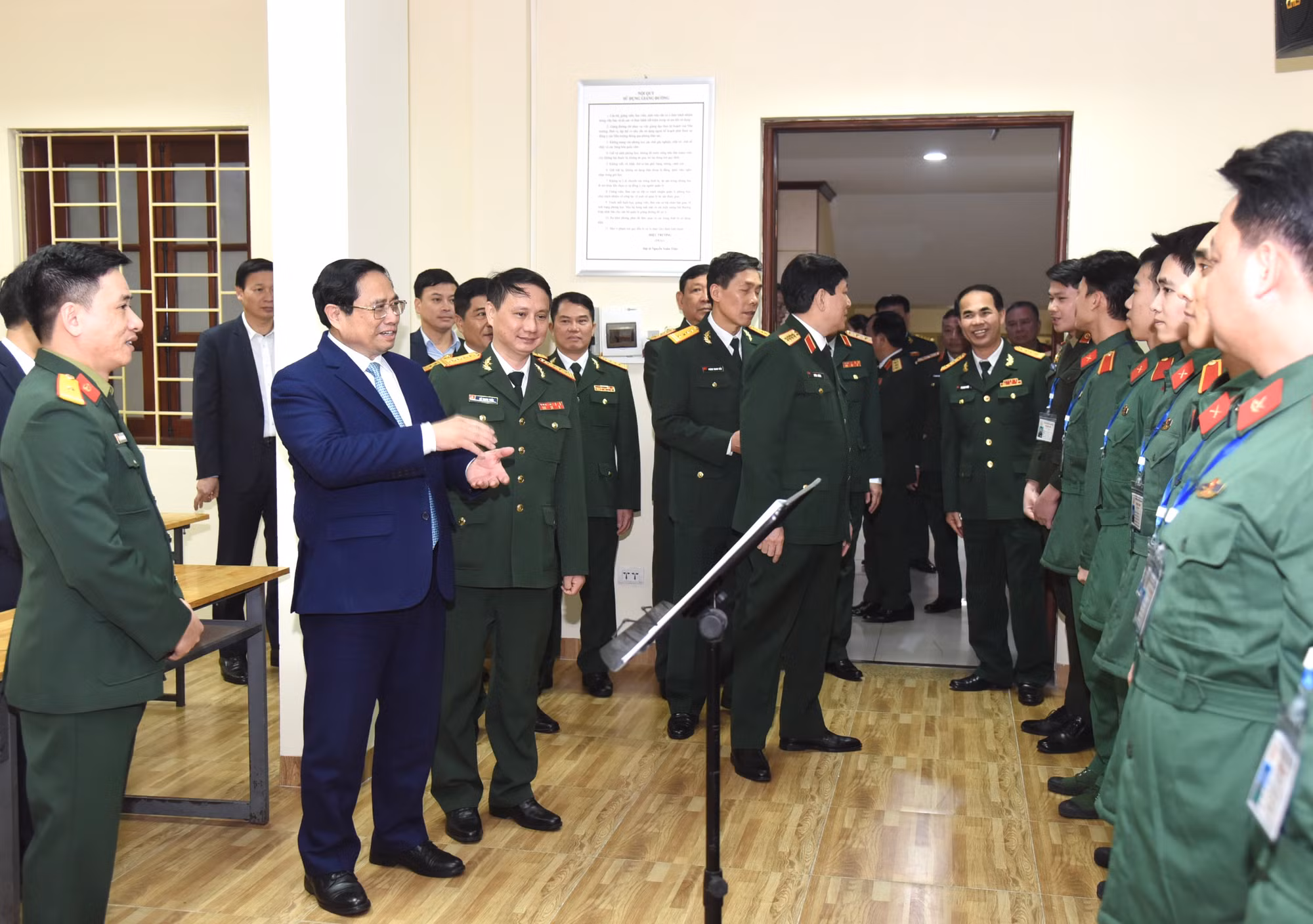 Thủ tướng Phạm Minh Chính dự buổi học hát của giảng viên, sinh viên Trường Đại học Văn hóa-Nghệ thuật Quân đội. Thủ tướng Phạm Minh Chính dự buổi học hát của giảng viên, sinh viên Trường Đại học Văn hóa-Nghệ thuật Quân đội.