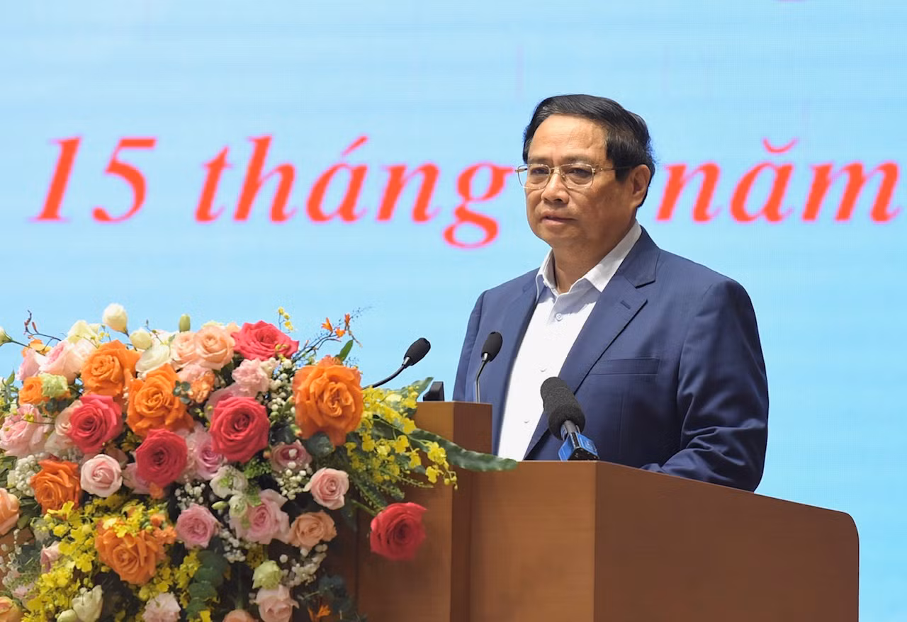 Thủ tướng Phạm Minh Chính phát biểu tại hội nghị thúc đẩy sản xuất, tiêu thụ xi-măng, sắt thép và vật liệu xây dựng.