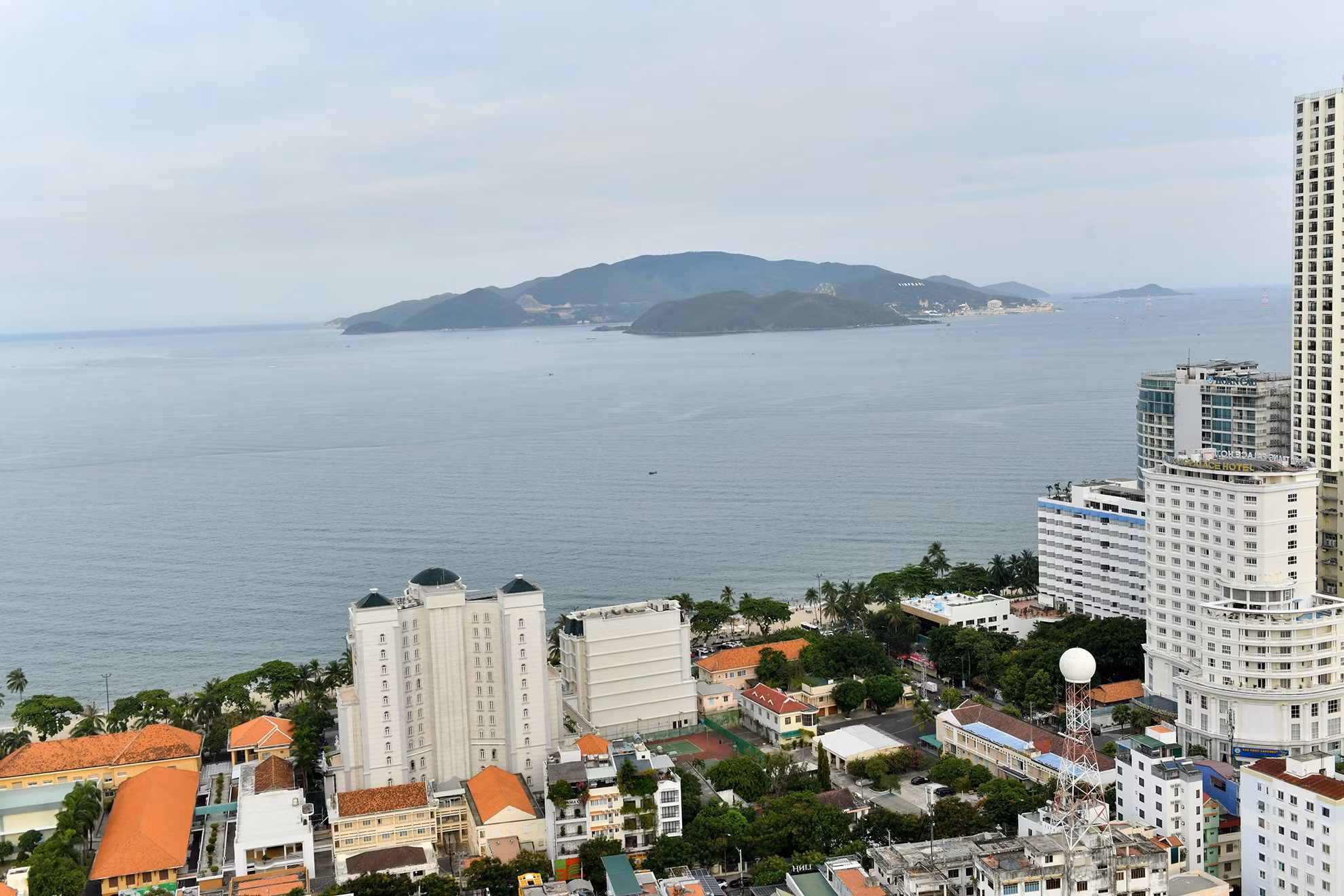 Các hòn đảo ngoài vịnh Nha Trang.