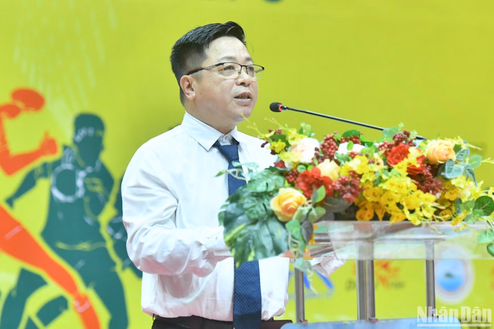 Đồng chí Quế Đình Nguyên, Phó Tổng Biên tập Báo Nhân Dân phát biểu tại Lễ bế mạc.