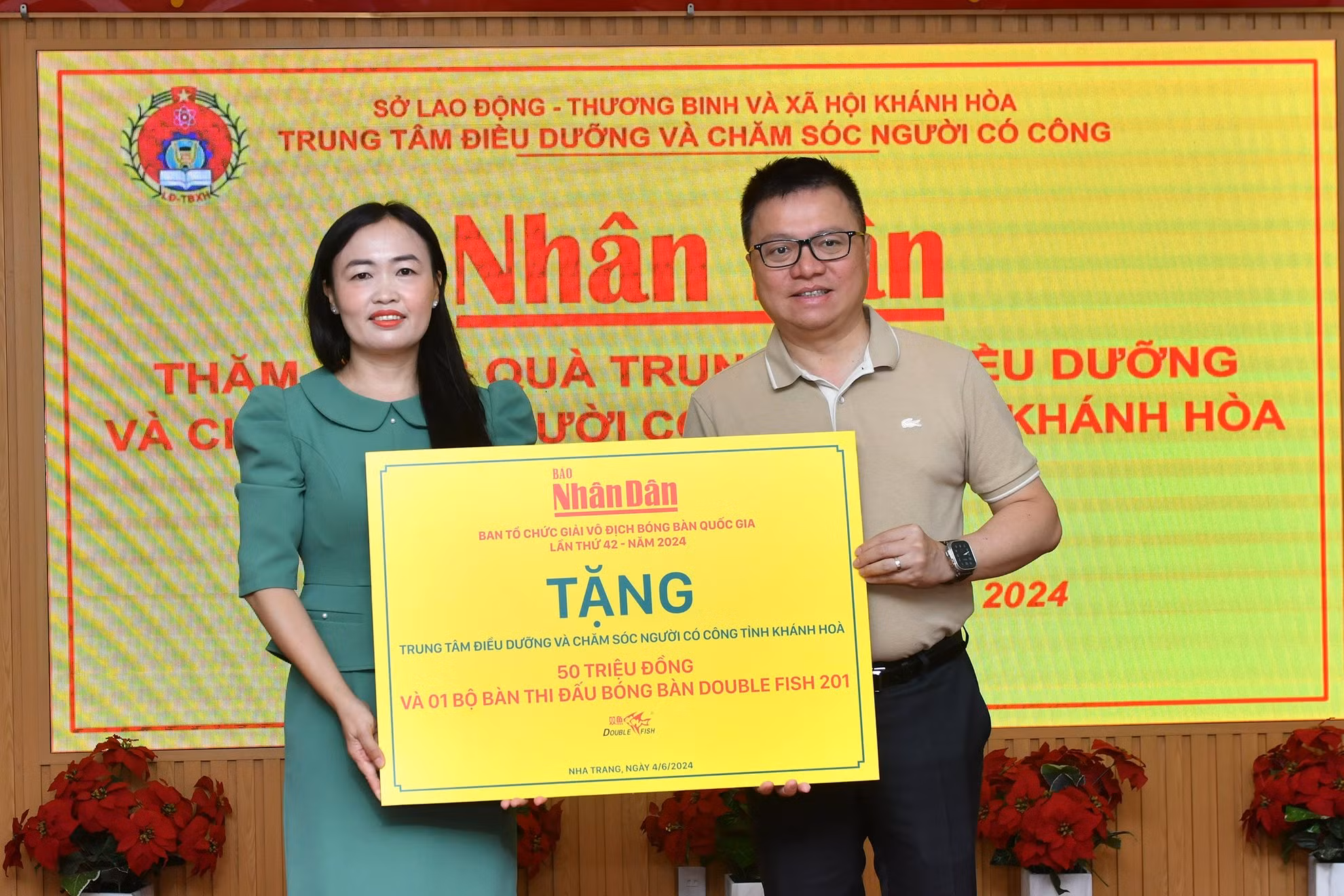 Cùng với đó trao 50 triệu đồng.