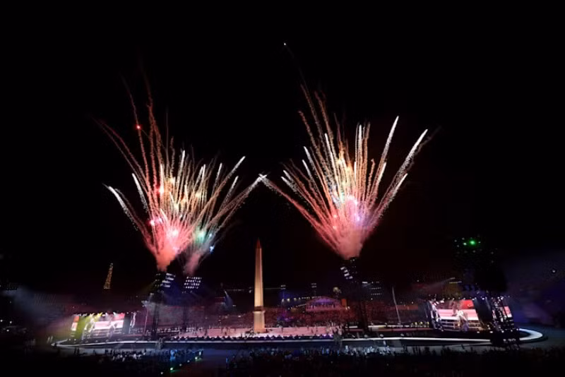 Buổi lễ khai mạc Paralympic 2024 kết thúc bằng màn trình diễn pháo hoa hoành tráng, đầy ắp không khí lễ hội đậm chất Paris. (Ảnh: Paris 2024)