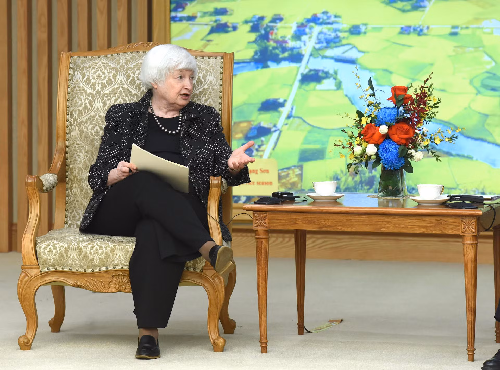 Bộ trưởng Tài chính Hoa Kỳ Janet Yellen khẳng định, Hoa Kỳ sẽ tiếp tục thúc đẩy hợp tác với Việt Nam về đầu tư, hỗ trợ Việt Nam trong quá trình phát triển và chuyển đổi nền kinh tế. Bộ trưởng Tài chính Hoa Kỳ Janet Yellen khẳng định, Hoa Kỳ sẽ tiếp tục thúc đẩy hợp tác với Việt Nam về đầu tư, hỗ trợ Việt Nam trong quá trình phát triển và chuyển đổi nền kinh tế.