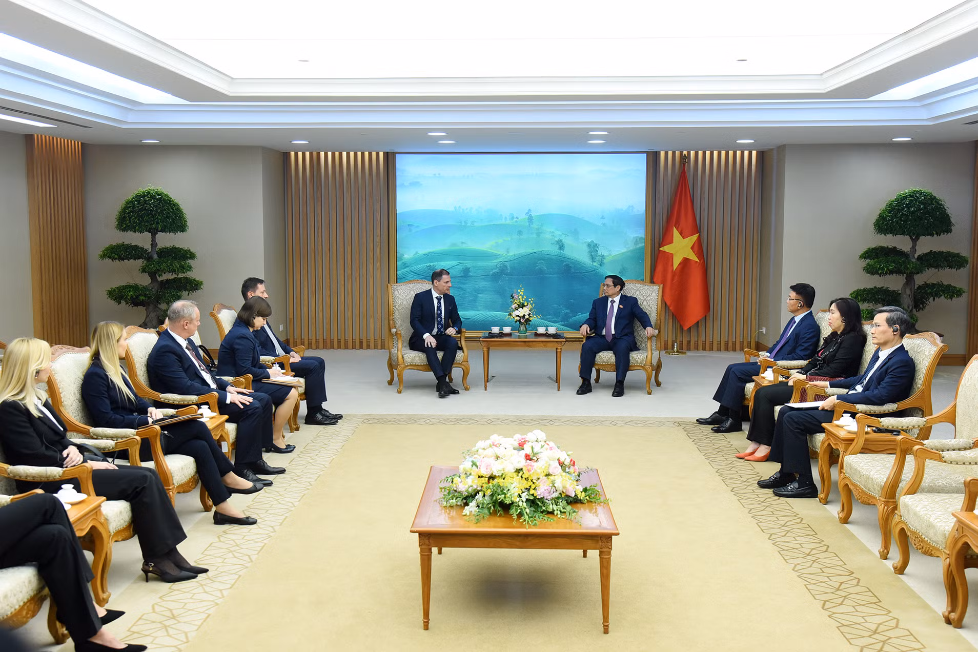 Quang cảnh buổi tiếp. Quang cảnh buổi tiếp.