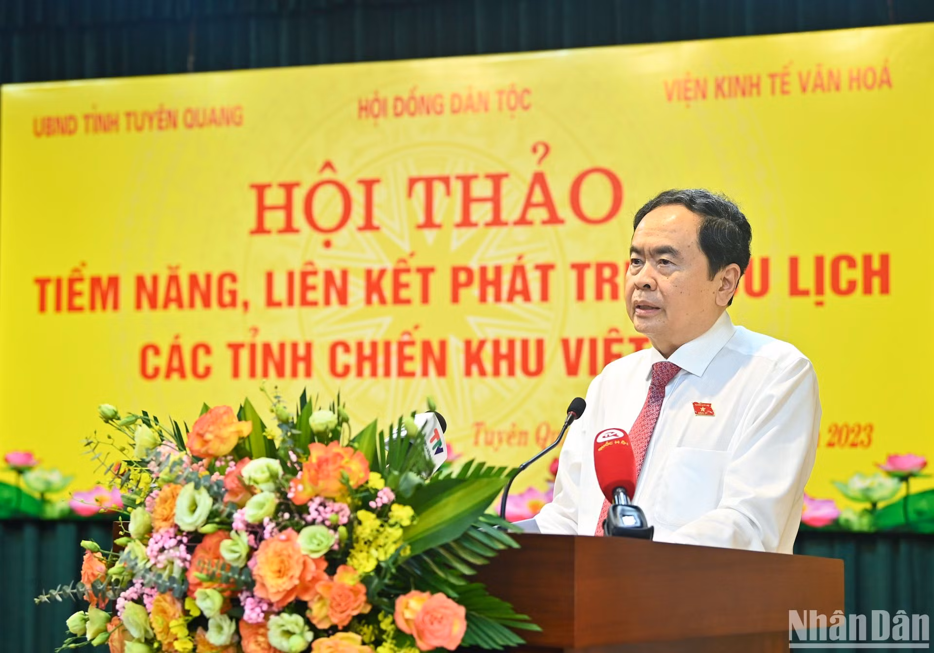 Phó Chủ tịch Thường trực Quốc hội Trần Thanh Mẫn phát biểu chỉ đạo hội thảo. Phó Chủ tịch Thường trực Quốc hội Trần Thanh Mẫn phát biểu chỉ đạo hội thảo.