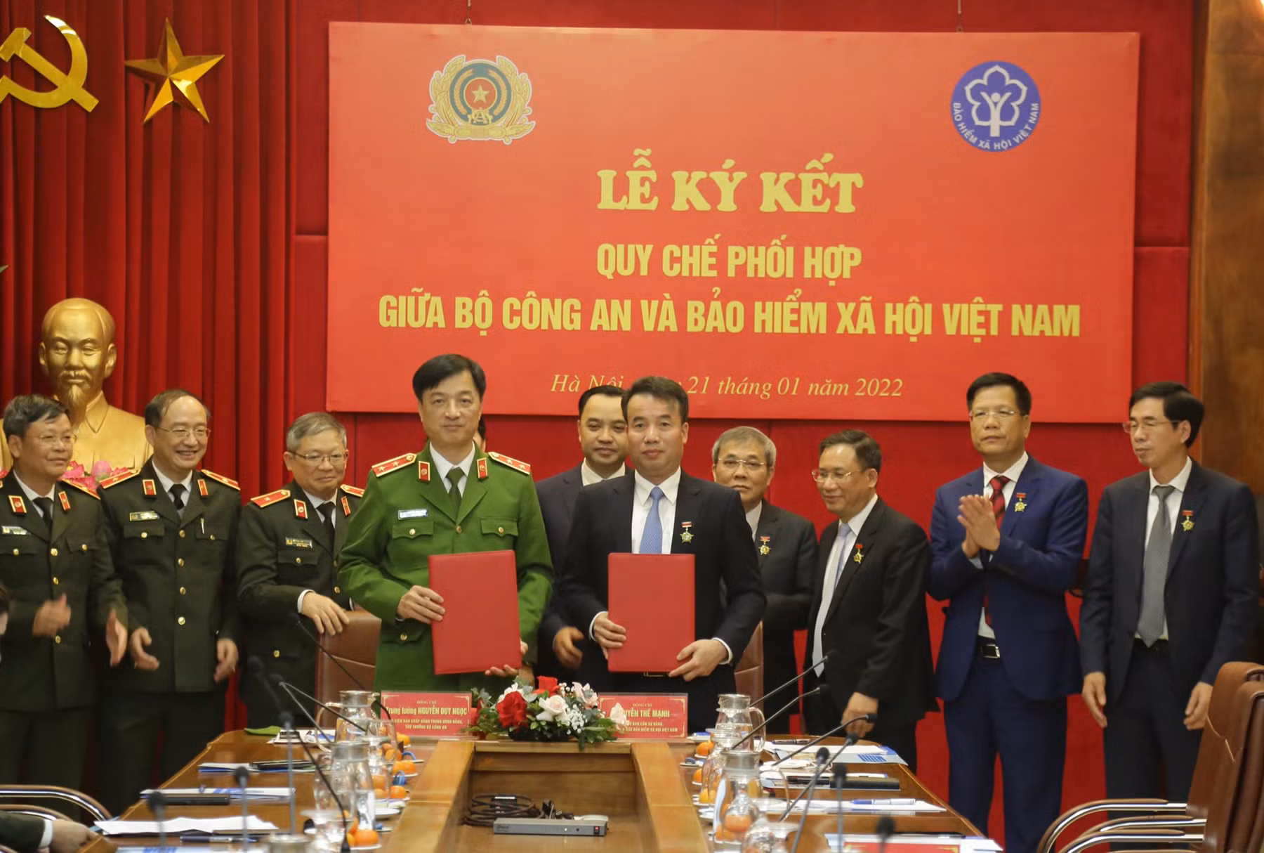 Bộ Công an và Bảo hiểm xã hội Việt Nam ký kết Quy chế phối hợp. (Ảnh: Tâm Trung) Bộ Công an và Bảo hiểm xã hội Việt Nam ký kết Quy chế phối hợp. (Ảnh: Tâm Trung)