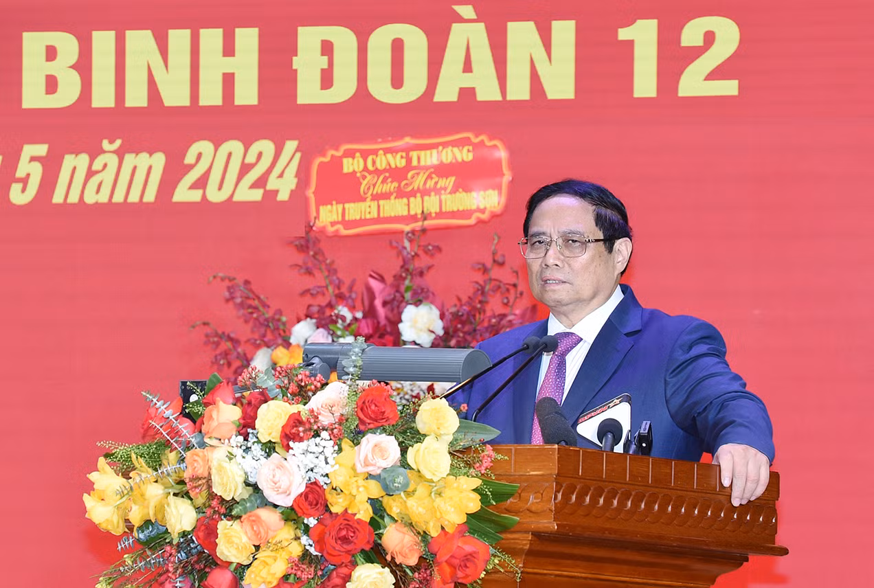 Thủ tướng Phạm Minh Chính phát biểu chúc mừng cán bộ, chiến sĩ Binh đoàn 12.