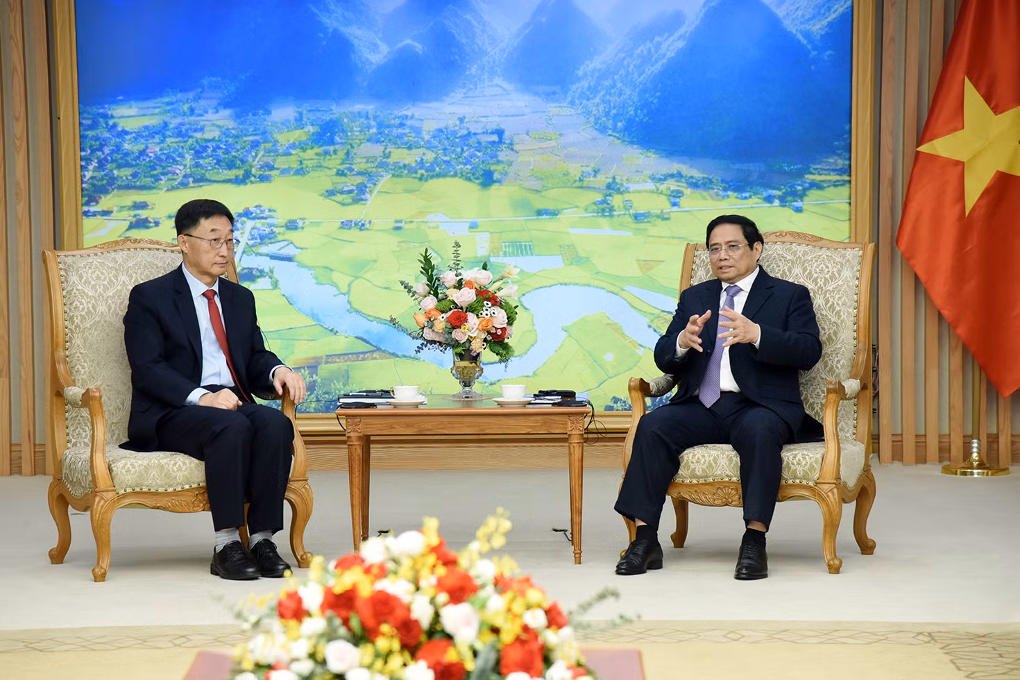 Thủ tướng Phạm Minh Chính tiếp đồng chí Lưu Ninh, Bí thư Đảng ủy Khu tự trị dân tộc Choang Quảng Tây, Trung Quốc. Thủ tướng Phạm Minh Chính tiếp đồng chí Lưu Ninh, Bí thư Đảng ủy Khu tự trị dân tộc Choang Quảng Tây, Trung Quốc.