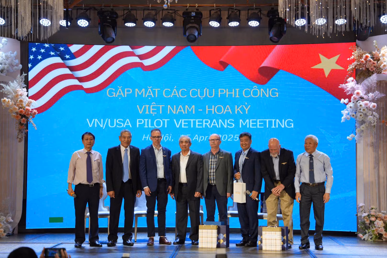 Trận không chiến trên bầu trời Hà Nội 1972: Những câu hỏi lần đầu tiên có lời giải
