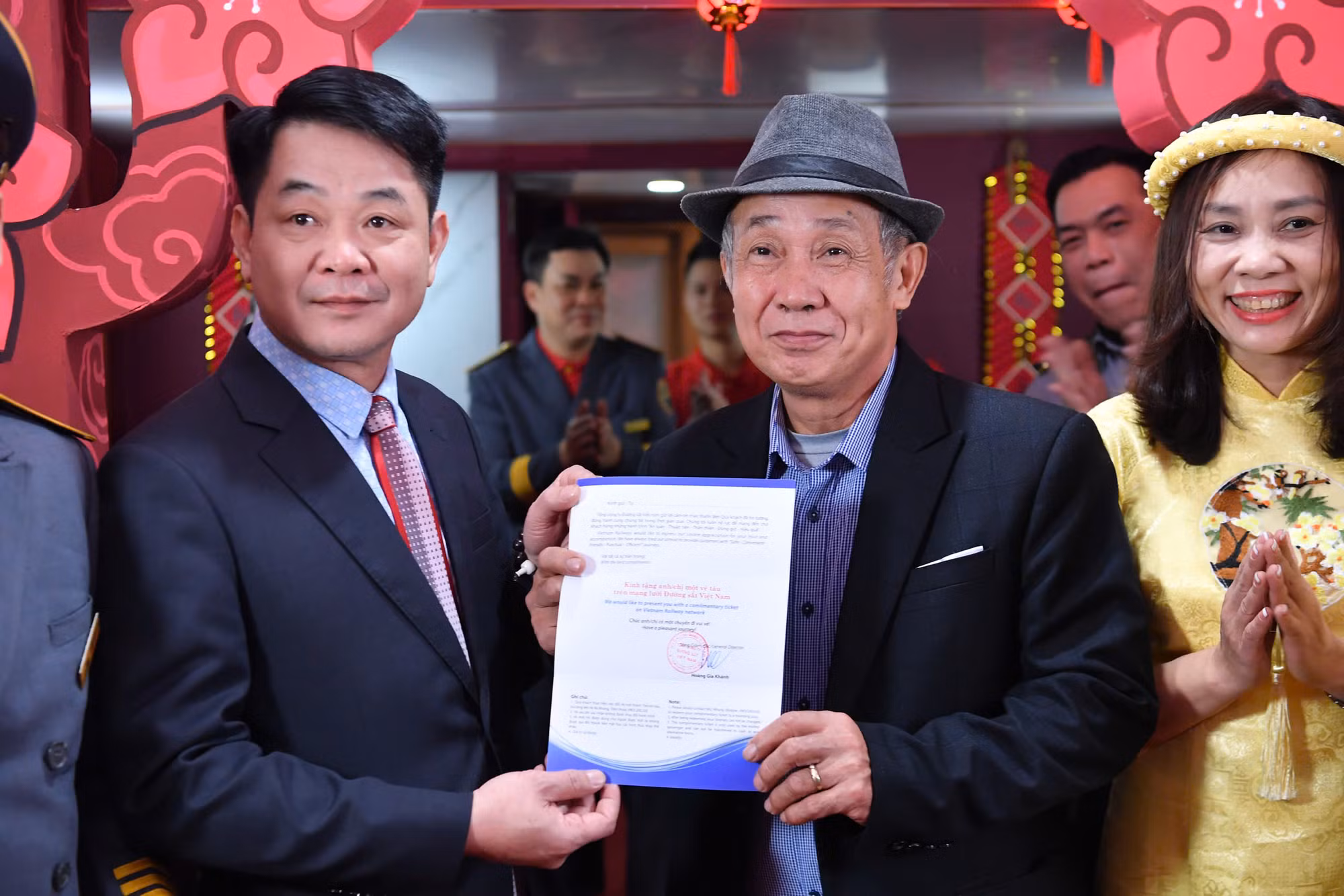 Vị hành khách đặc biệt trúng giải đặc biệt là một chuyến đi khứ hồi trong năm 2025.