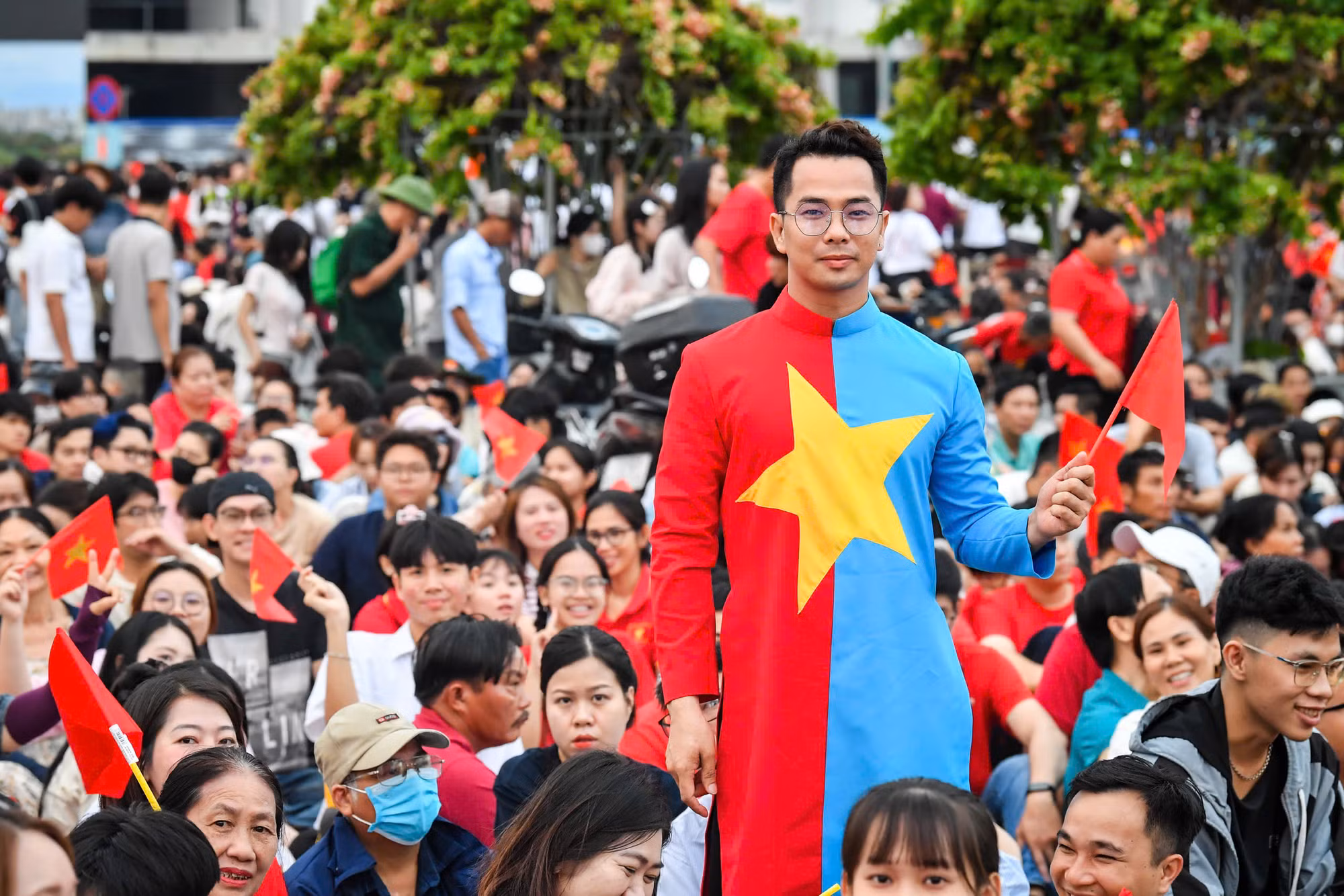 Lễ Kỷ niệm 50 năm Ngày Giải phóng miền nam, thống nhất đất nước ảnh 26