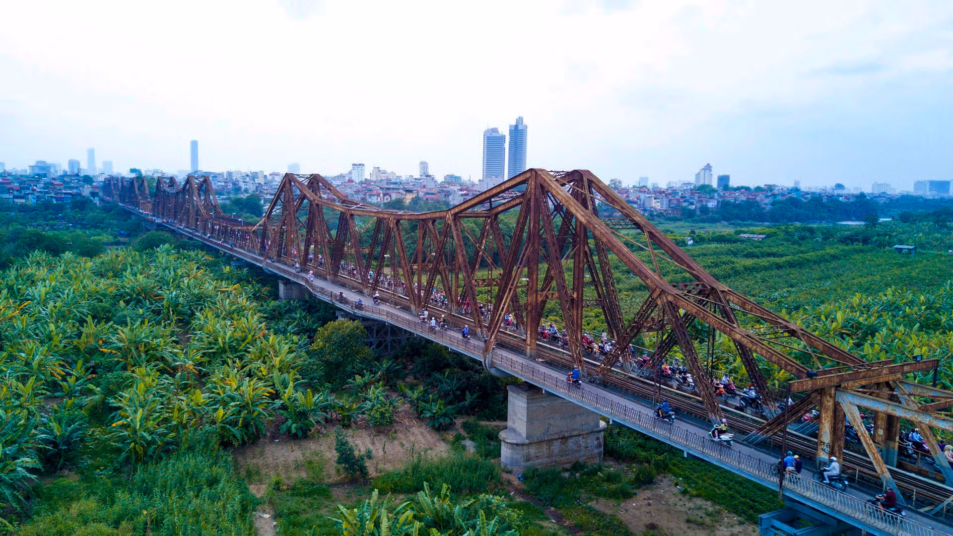 Cầu Long Biên. (Ảnh: THẾ ĐẠI)