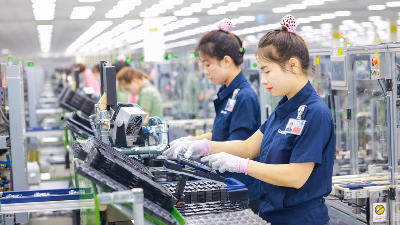 Người lao động tại Công ty TNHH Samsung Electronic Việt Nam Thái Nguyên. (Ảnh: SEVT)