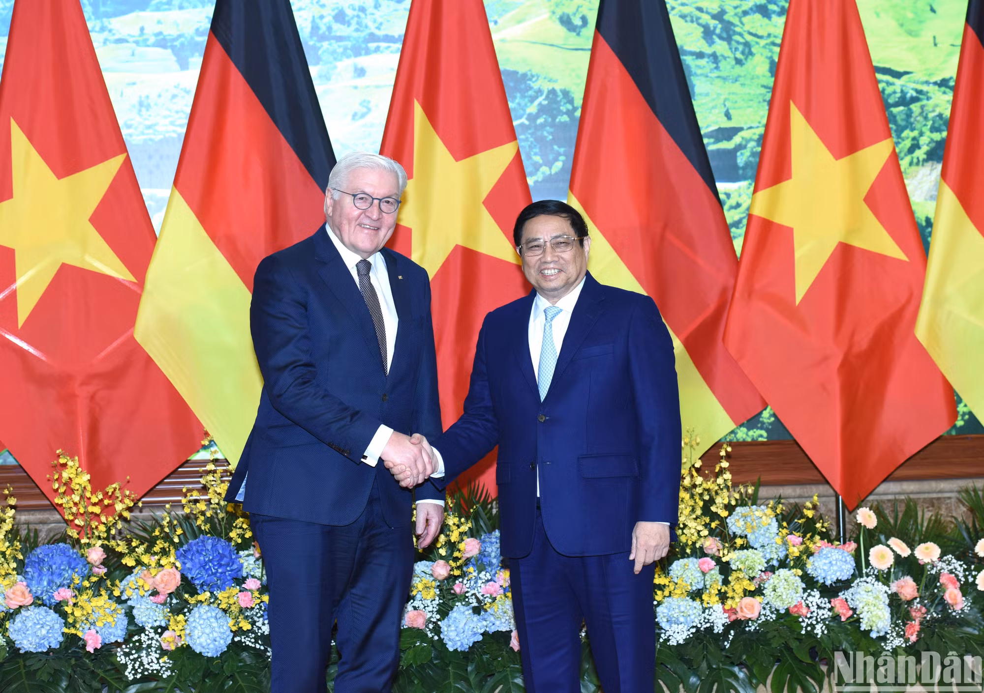 Thủ tướng Phạm Minh Chính và Tổng thống Cộng hòa Liên bang Đức Frank-Walter Steinmeier.
