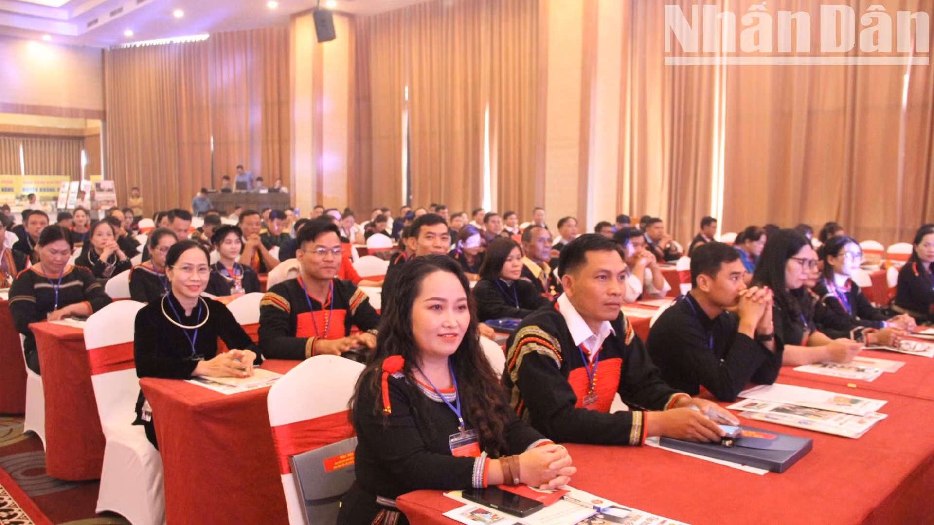 Đại biểu đồng bào các dân tộc thiểu số trong tỉnh dự đại hội. Đại biểu đồng bào các dân tộc thiểu số trong tỉnh dự đại hội.