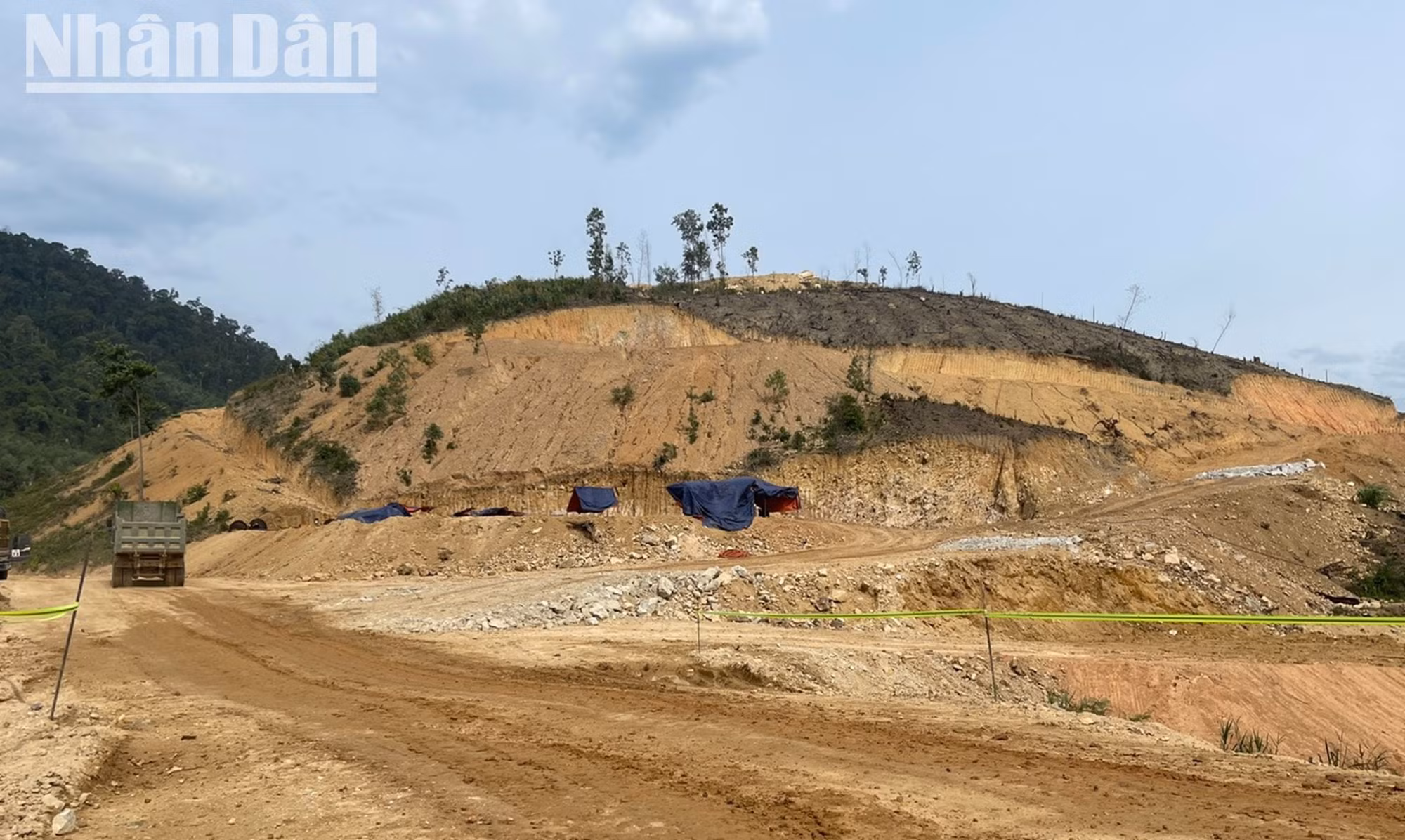 Nhà thầu thi công bạc đồi núi để làm cao tốc Khánh Hòa-Buôn Ma Thuột thuộc gói thầu XL01 Dự án thành phần 2.