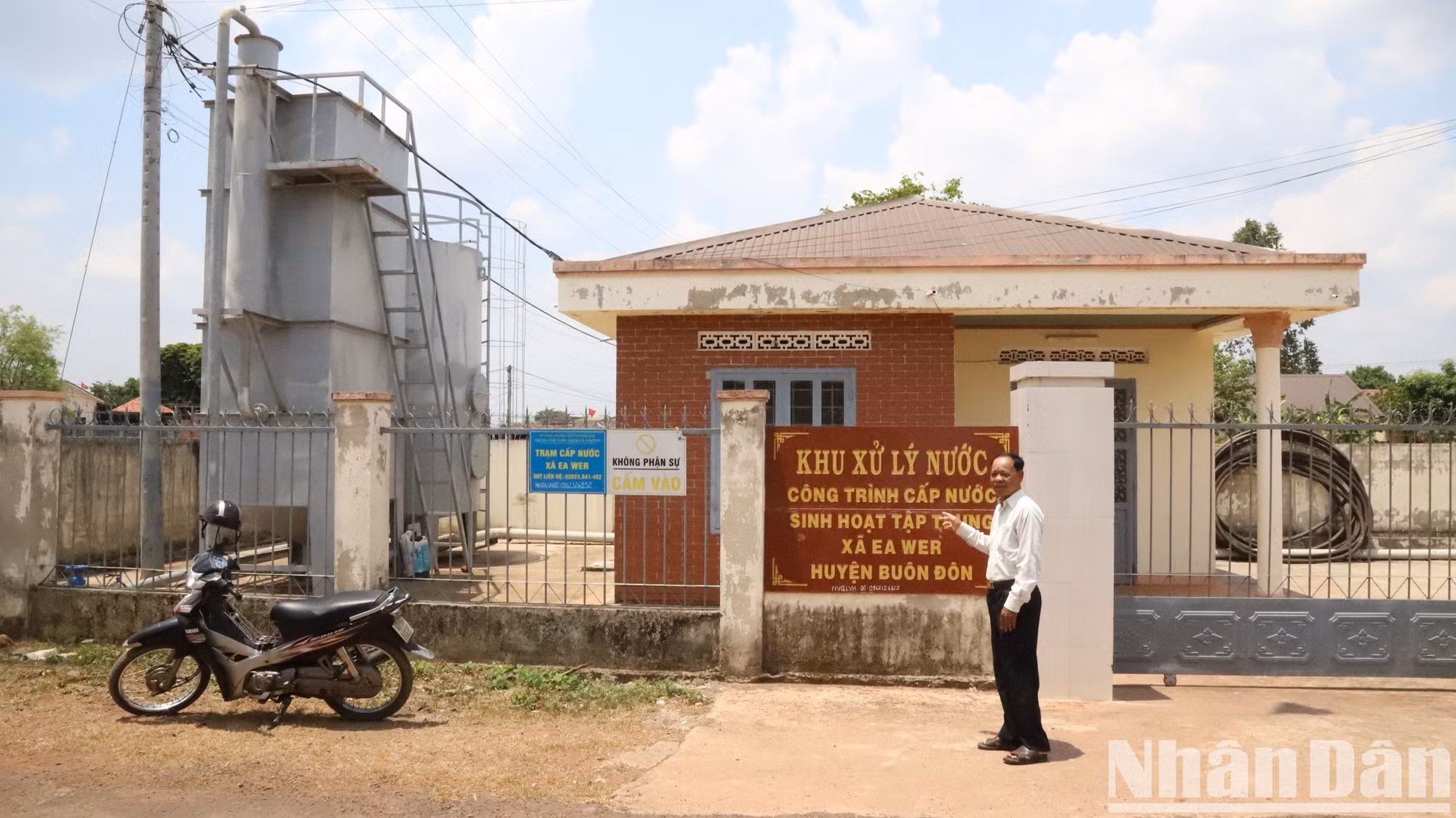 Được sự quan tâm của Đảng, Nhà nước, trên địa bàn tỉnh Đắk Lắk ngày càng có nhiều công trình cung cấp nước sinh hoạt tập trung được xây dựng.