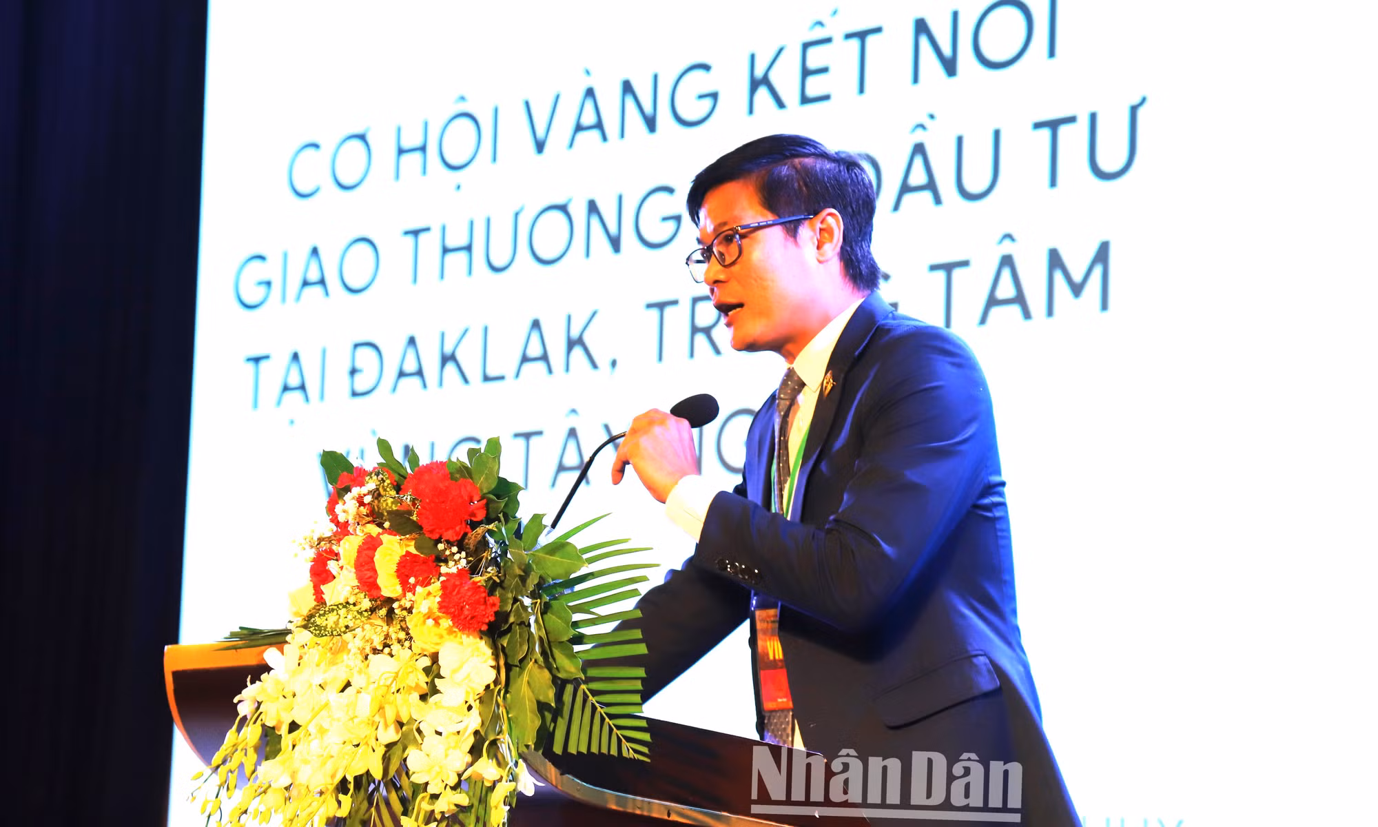 Ông Lê Đức Huy, Tổng Giám đốc Công ty trách nhiệm hữu hạn một thành viên xuất nhập khẩu 2/9 Đắk Lắk cho biết, cà-phê Robusta Đắk Lắk đã được sử dụng trong các cuộc thi Barista vô địch thế giới, khẳng định chất lượng cà-phê Robusta Đắk Lắk, thương hiệu cà-phê Việt Nam ngon hàng đầu trên thế giới. Ông Lê Đức Huy, Tổng Giám đốc Công ty trách nhiệm hữu hạn một thành viên xuất nhập khẩu 2/9 Đắk Lắk cho biết, cà-phê Robusta Đắk Lắk đã được sử dụng trong các cuộc thi Barista vô địch thế giới, khẳng định chất lượng cà-phê Robusta Đắk Lắk, thương hiệu cà-phê Việt Nam ngon hàng đầu trên thế giới.