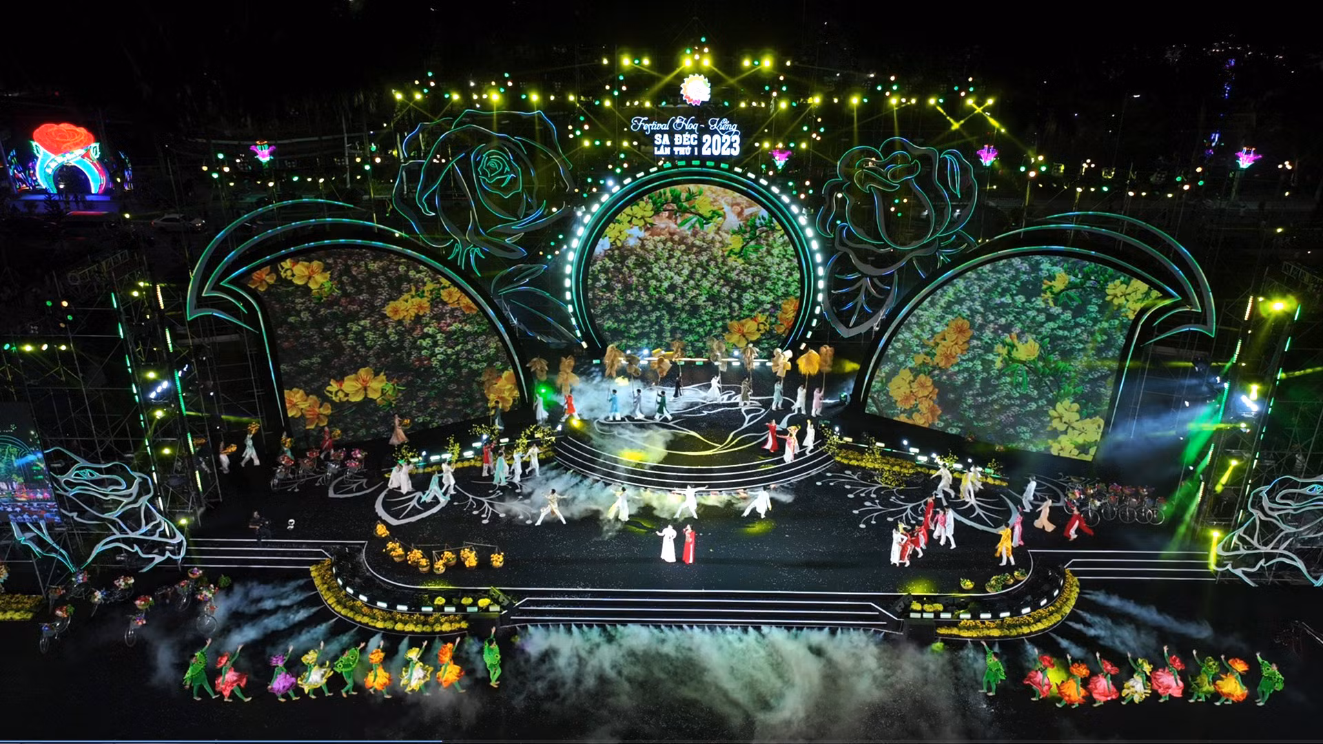 Đêm khai mạc Festival Hoa-kiểng Sa Đéc. Đêm khai mạc Festival Hoa-kiểng Sa Đéc.